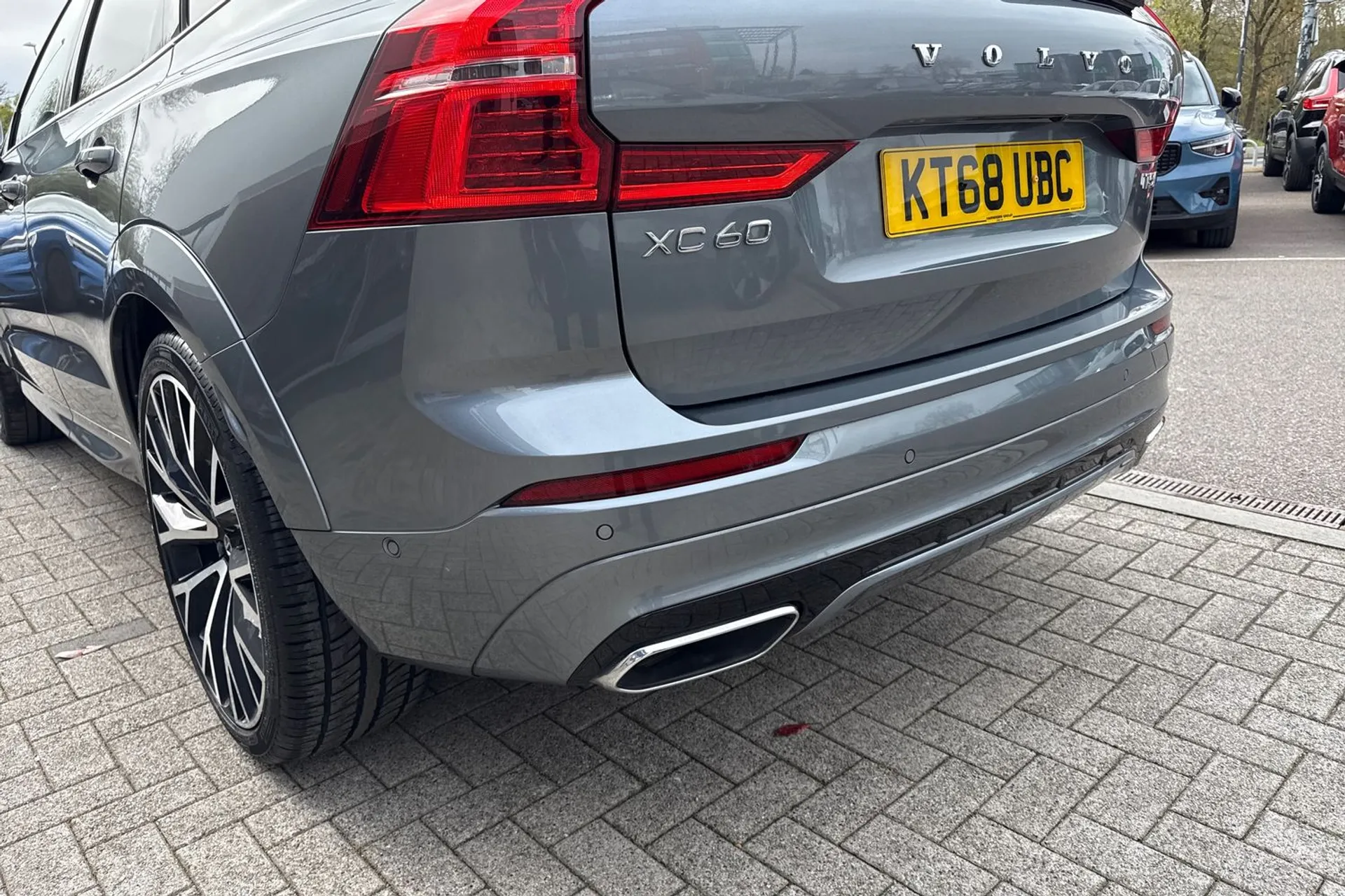 Volvo XC60 thumbnail image number 18