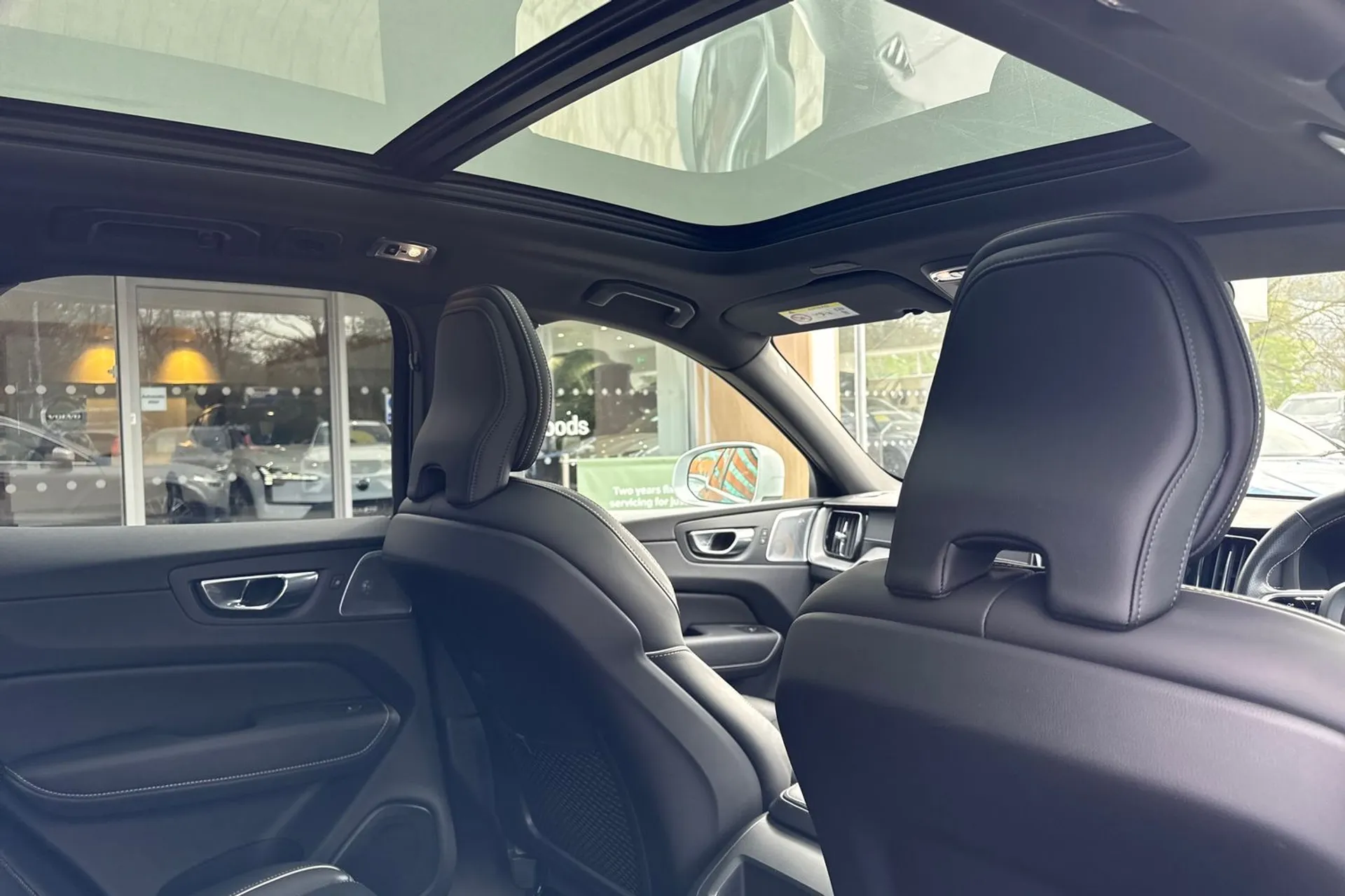 Volvo XC60 thumbnail image number 27