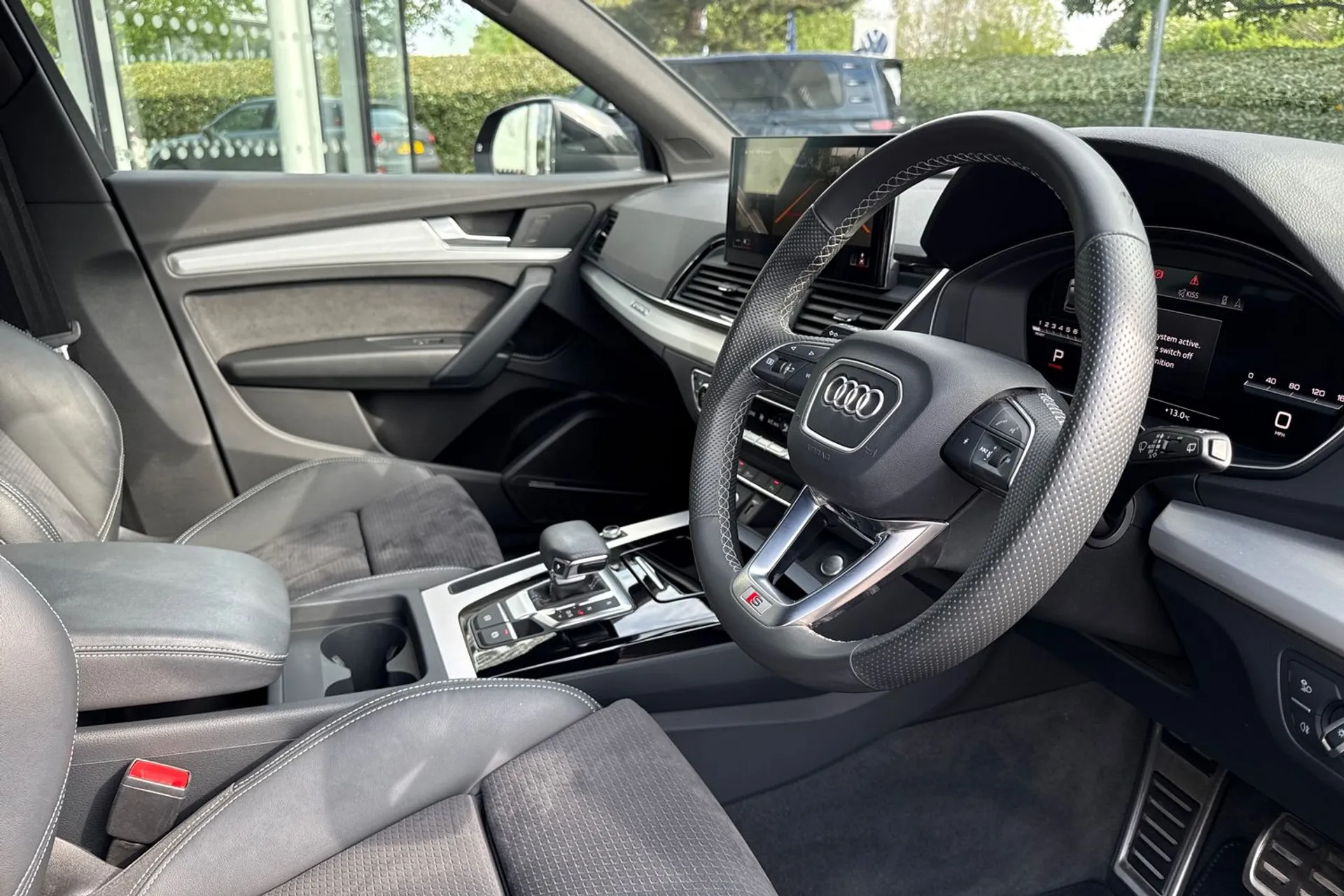 Audi Q5 thumbnail image number 20