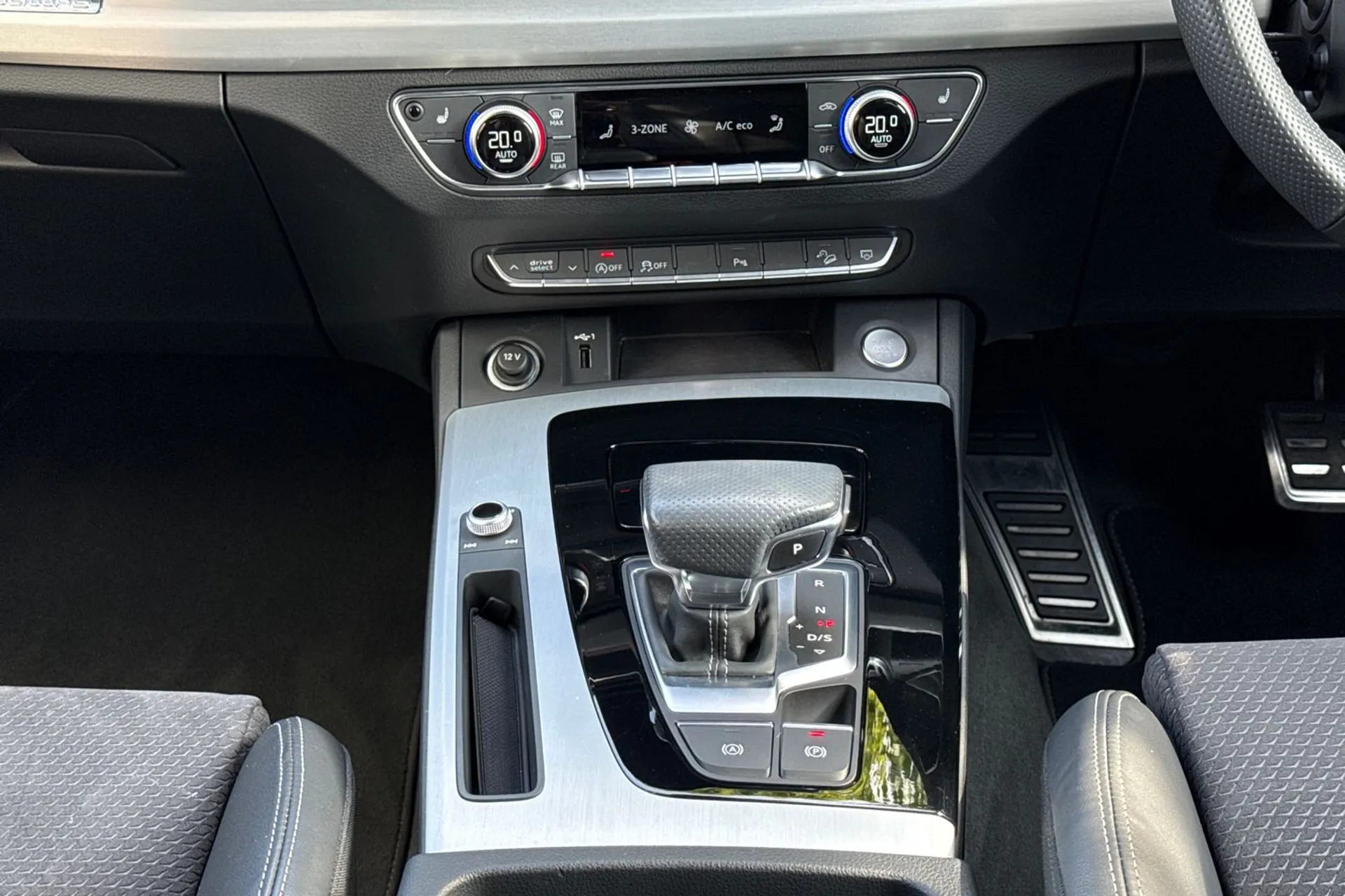 Audi Q5 thumbnail image number 50