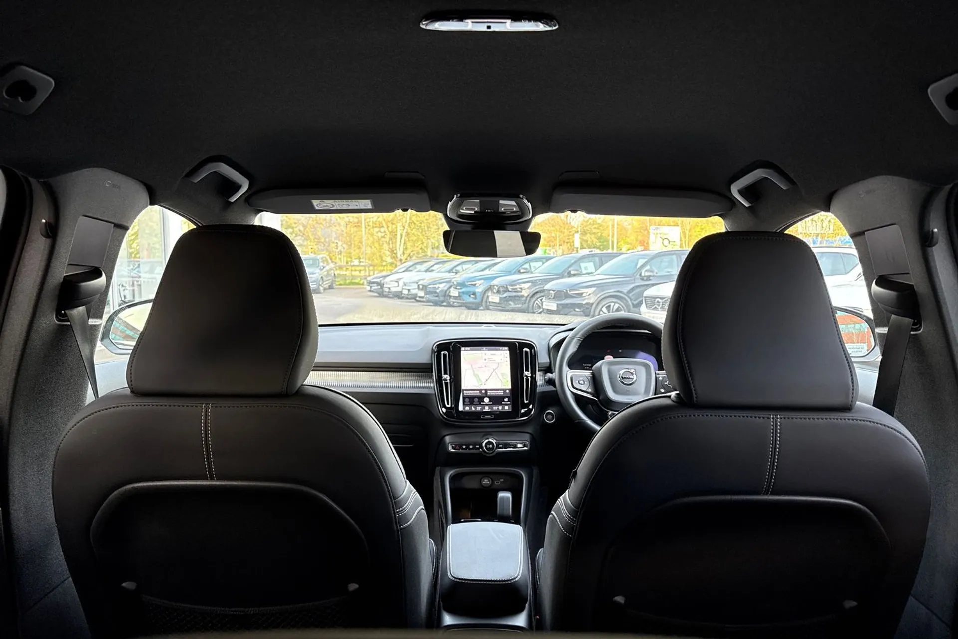 Volvo XC40 thumbnail image number 22