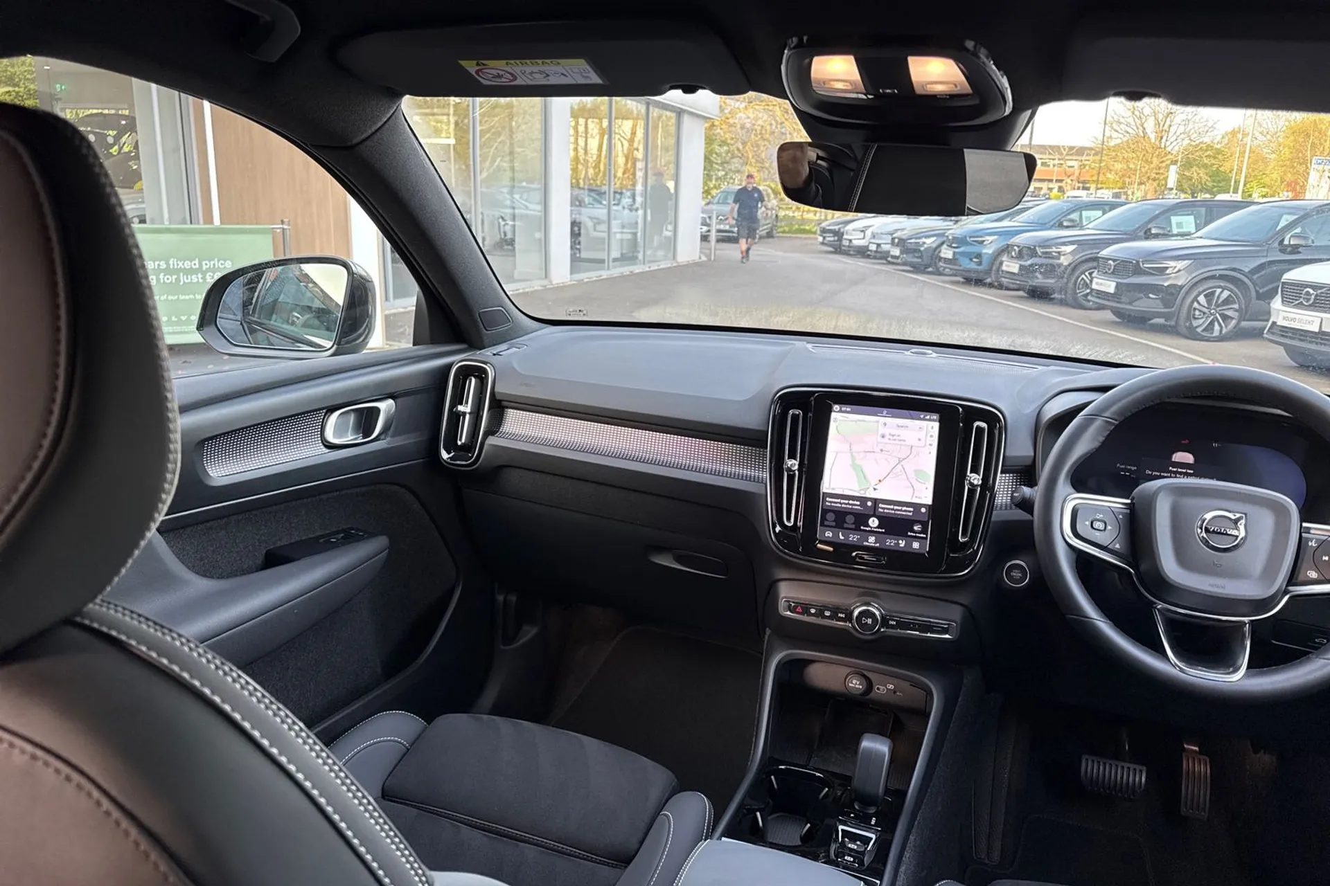 Volvo XC40 thumbnail image number 32