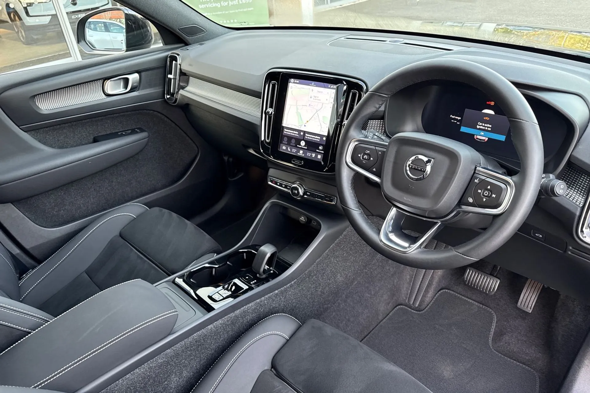 Volvo XC40 thumbnail image number 6