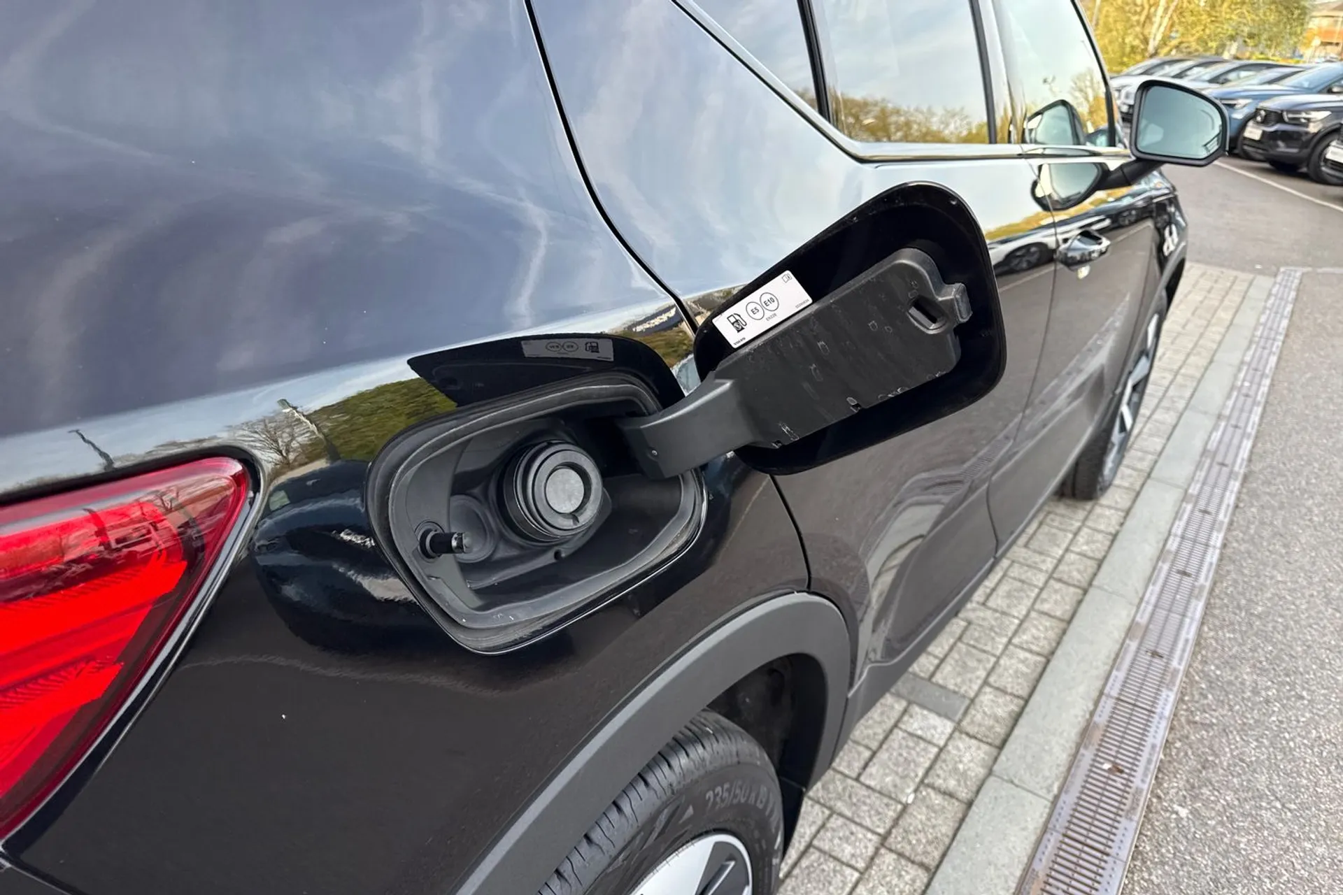 Volvo XC40 thumbnail image number 19