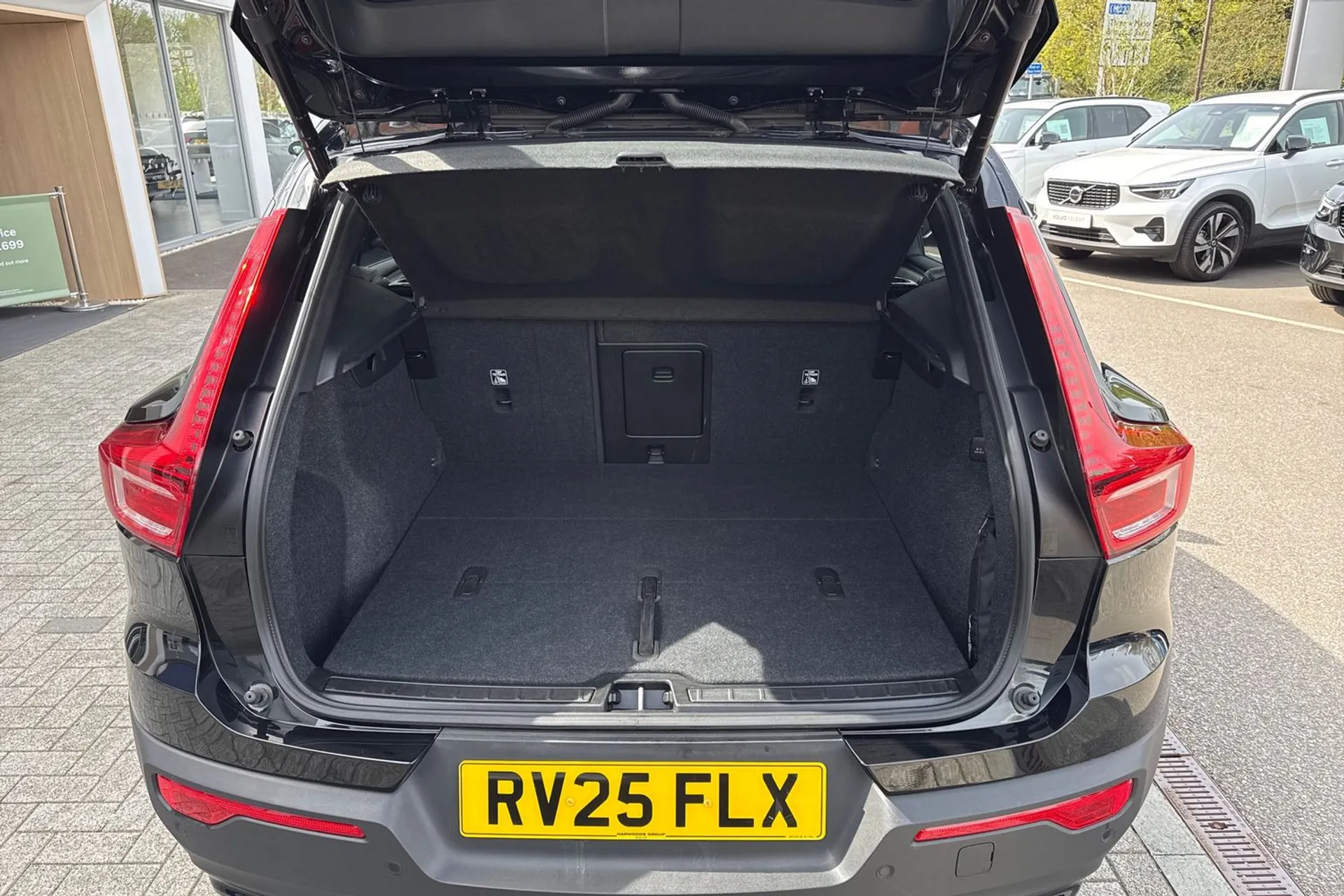 Volvo XC40 thumbnail image number 20