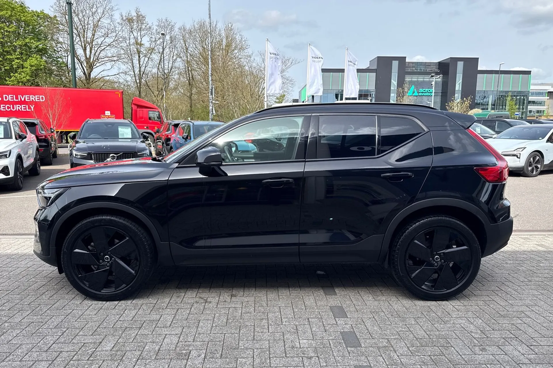 Volvo XC40 thumbnail image number 11