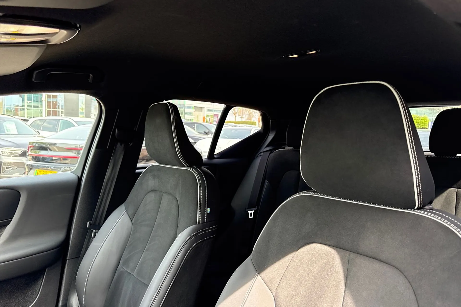 Volvo XC40 thumbnail image number 29