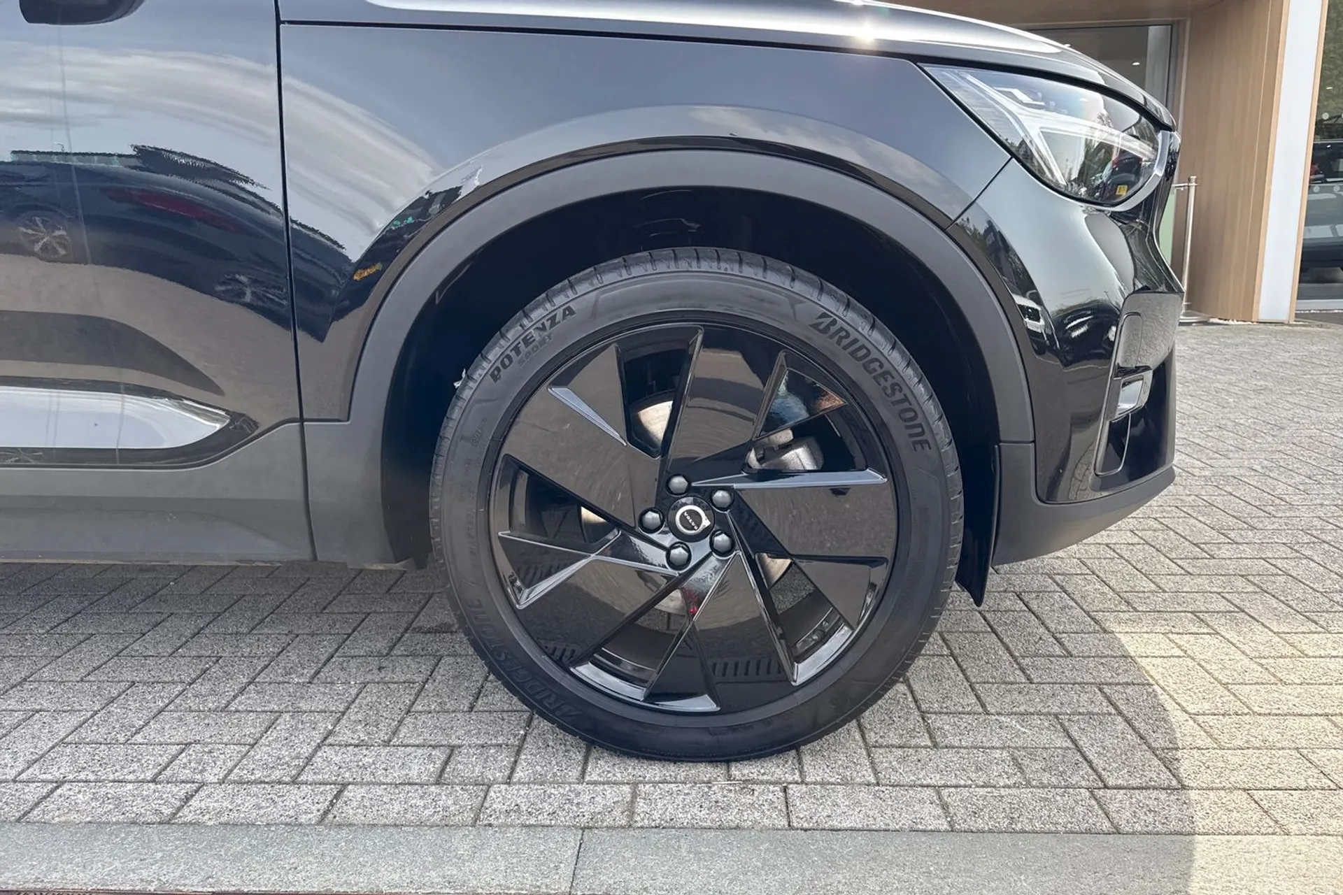 Volvo XC40 thumbnail image number 14