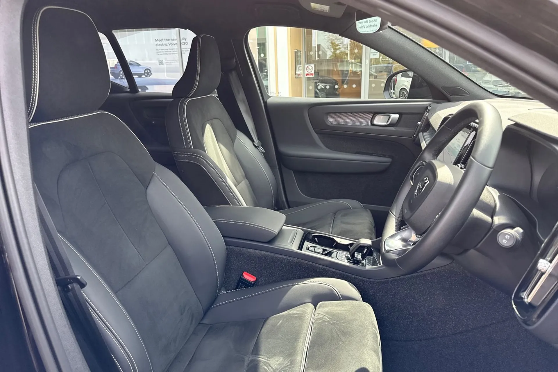 Volvo XC40 thumbnail image number 26