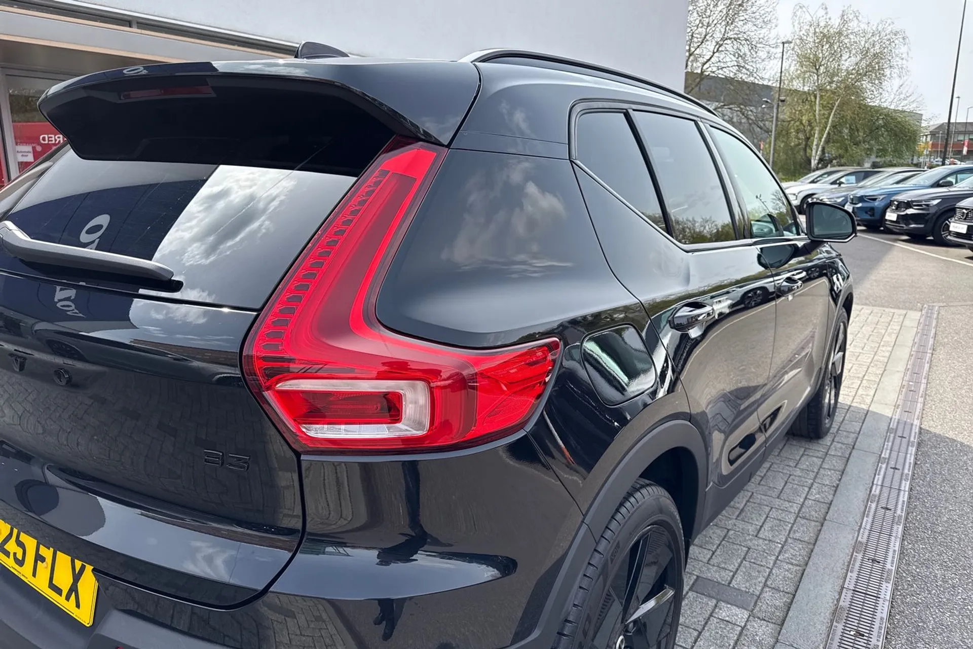 Volvo XC40 thumbnail image number 15