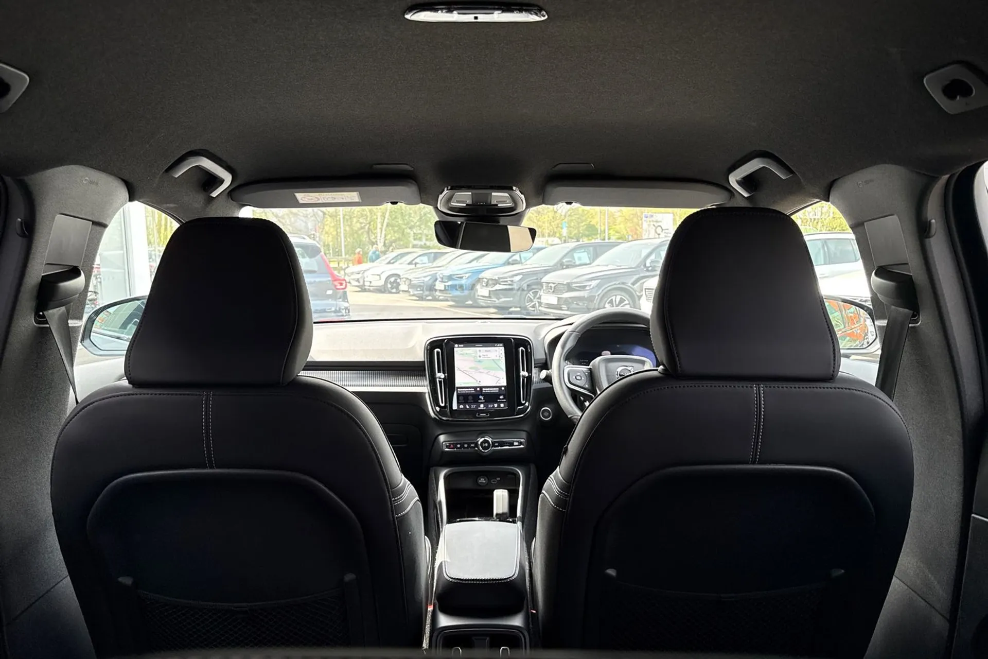 Volvo XC40 thumbnail image number 22