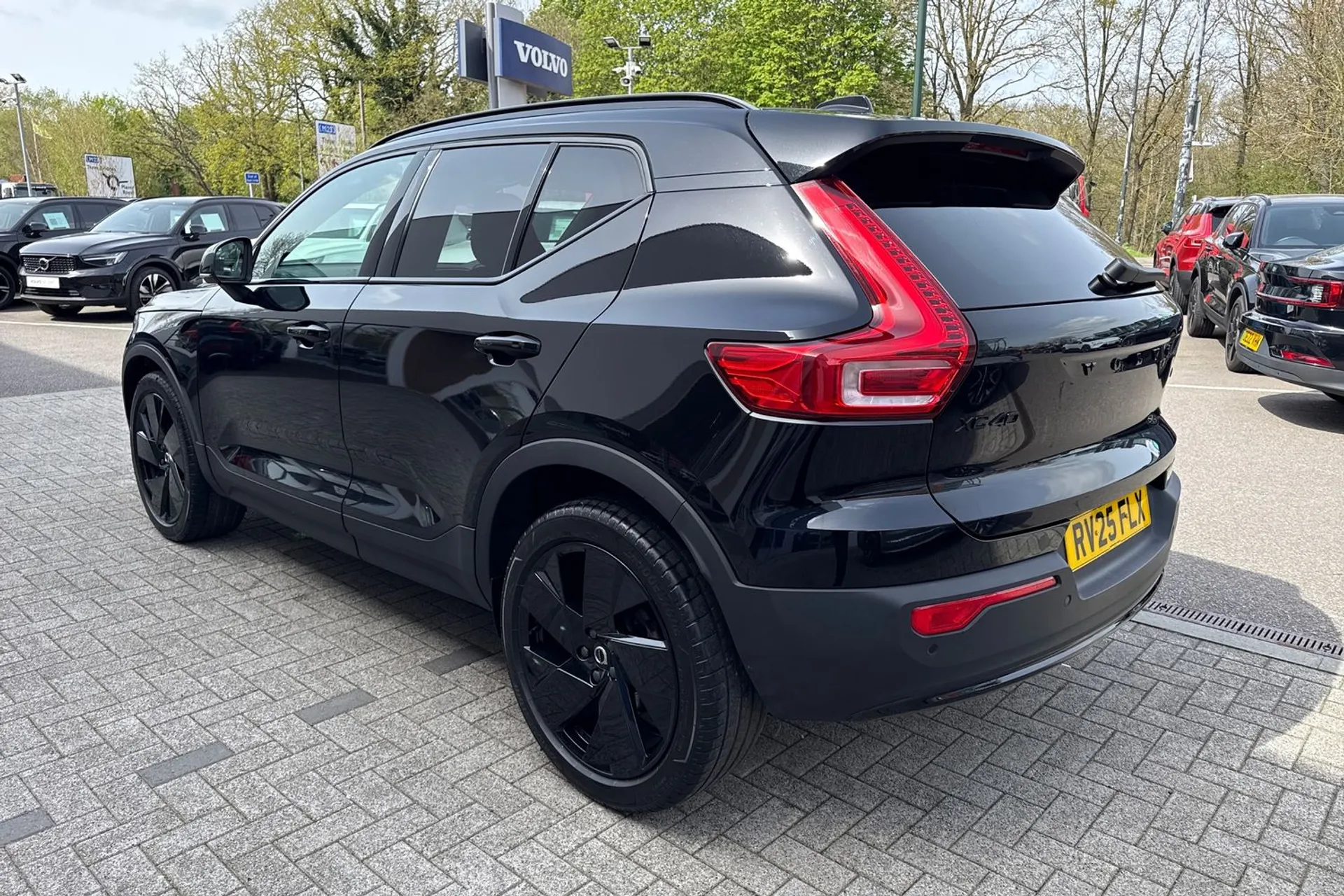 Volvo XC40 thumbnail image number 10