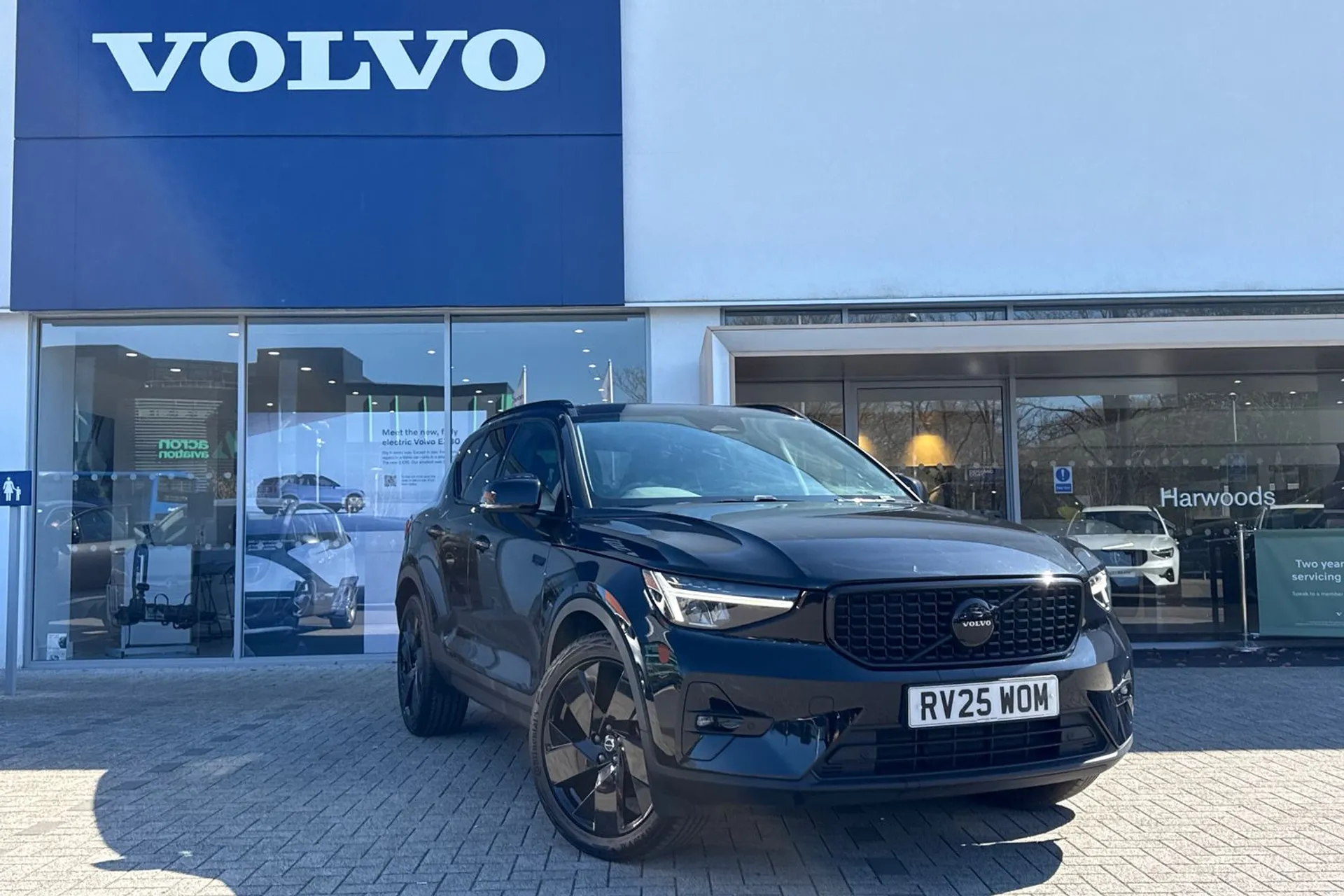 Volvo XC40 focused image