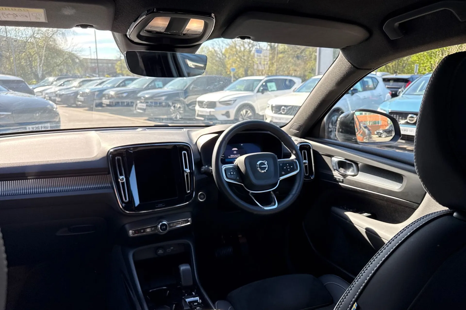 Volvo XC40 thumbnail image number 33