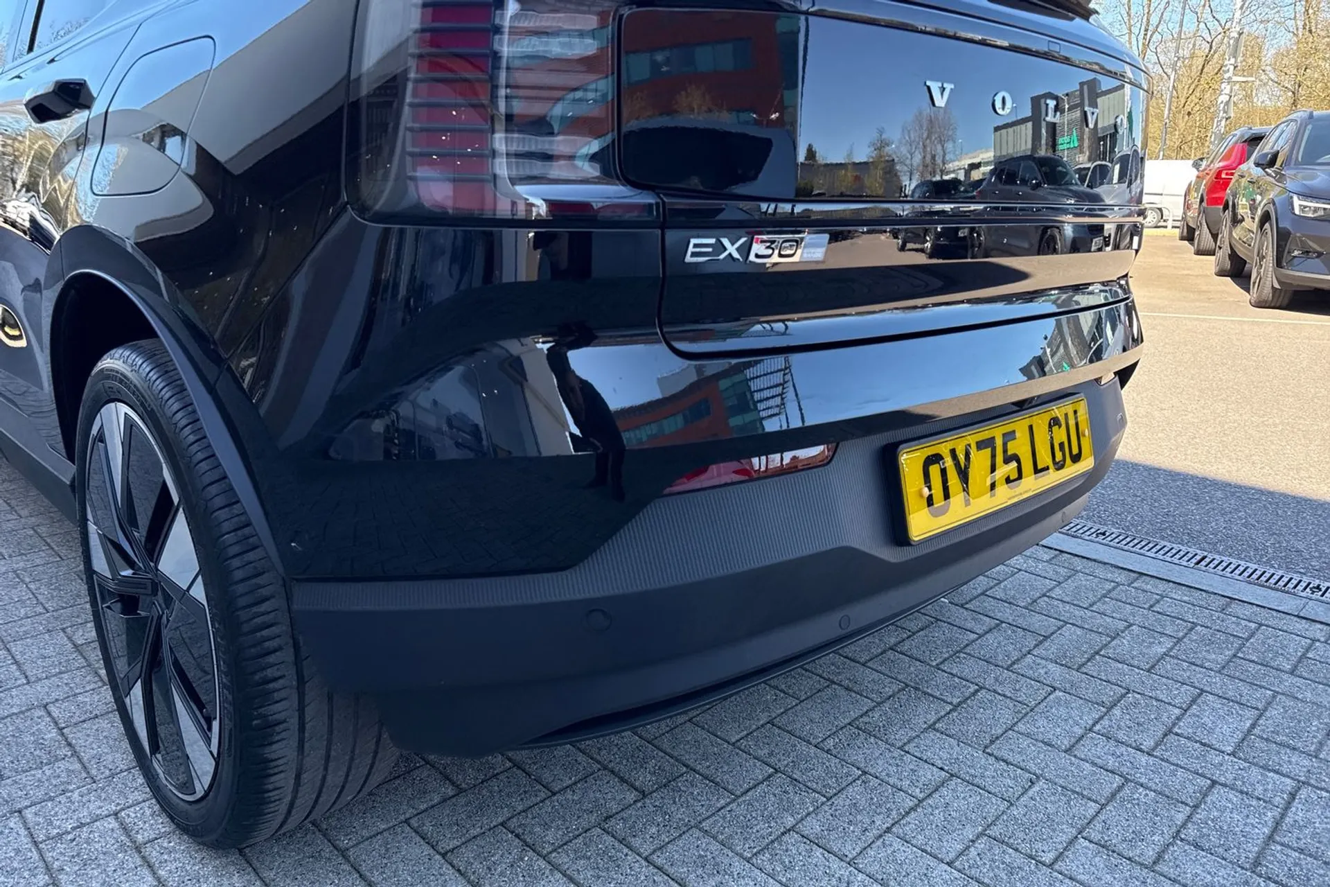 Volvo EX30 thumbnail image number 18