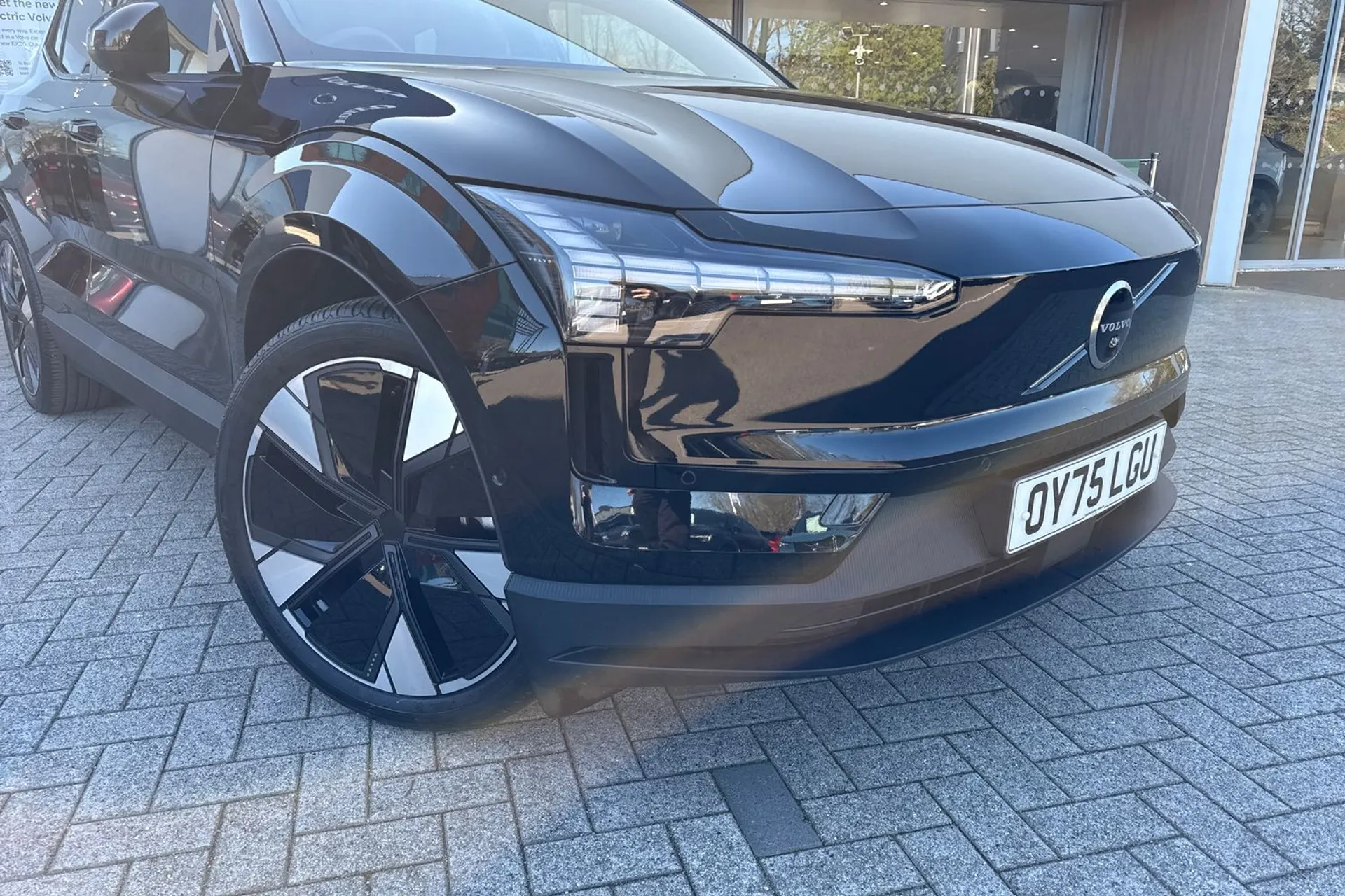 Volvo EX30 thumbnail image number 7