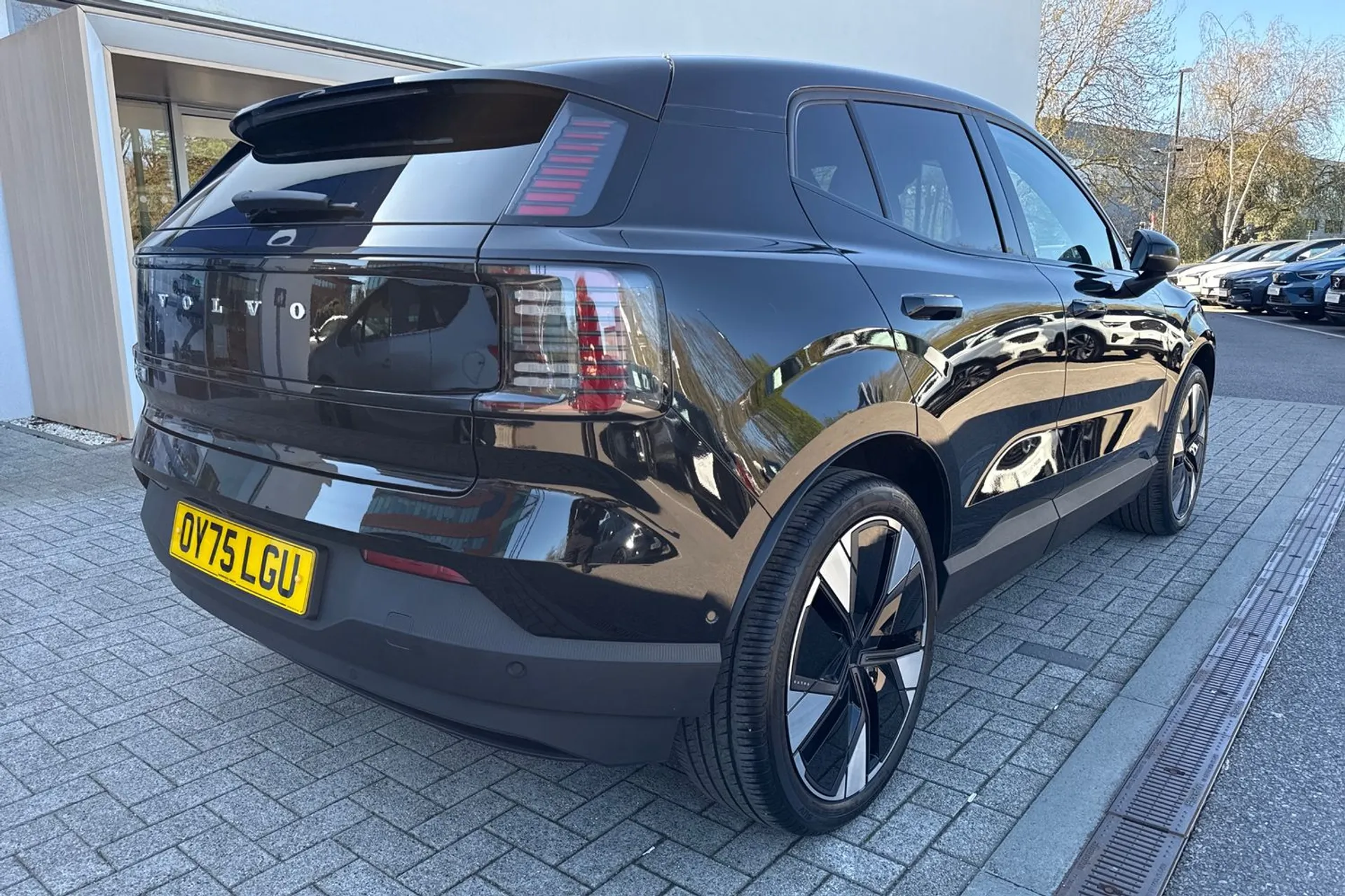 Volvo EX30 thumbnail image number 8