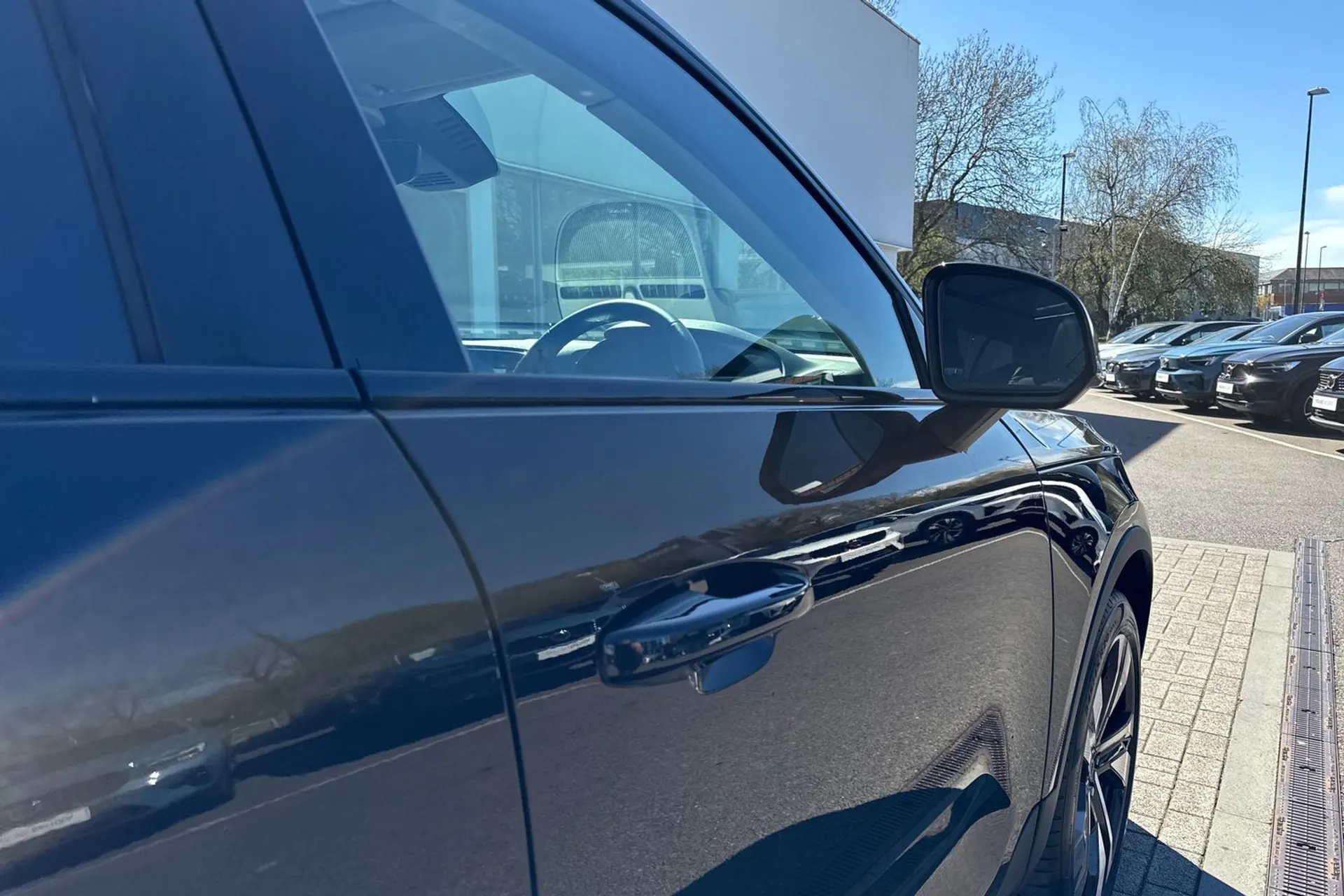 Volvo XC40 thumbnail image number 17