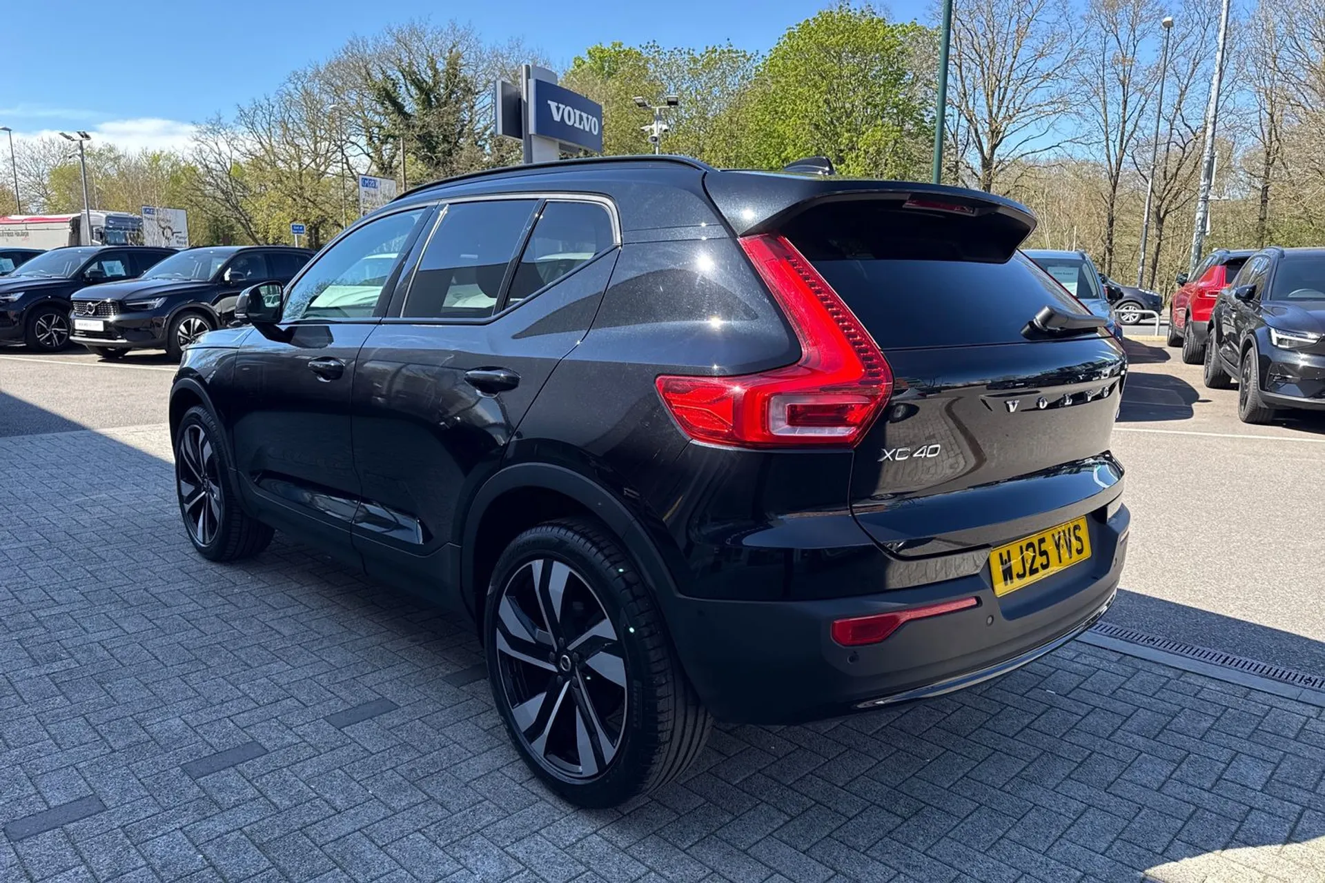 Volvo XC40 thumbnail image number 10