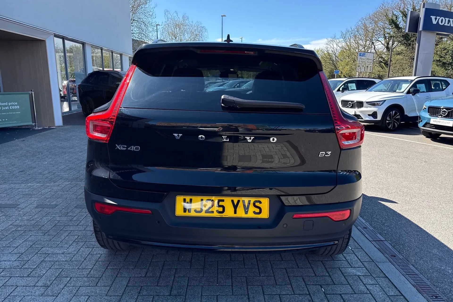Volvo XC40 thumbnail image number 9
