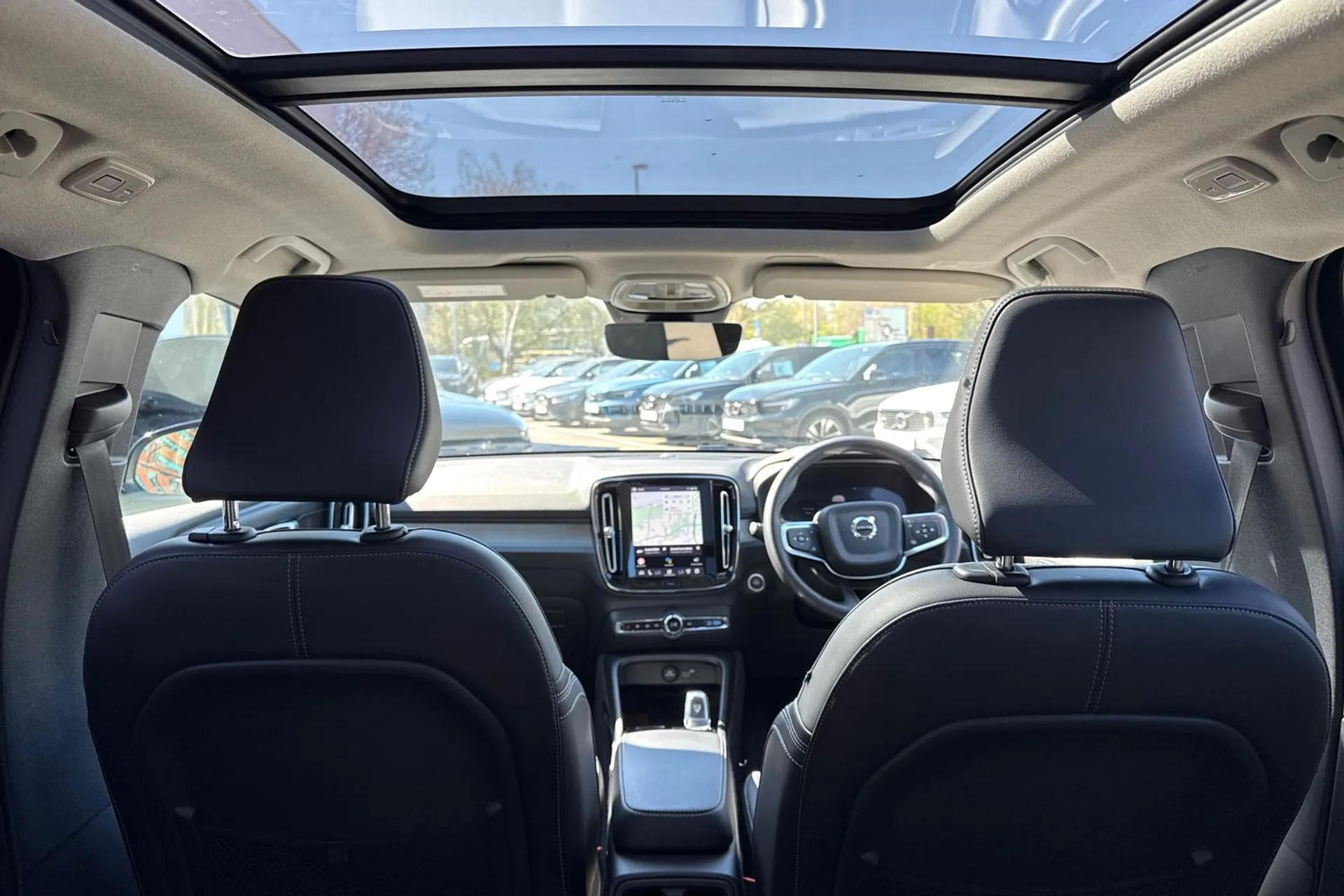 Volvo XC40 thumbnail image number 22