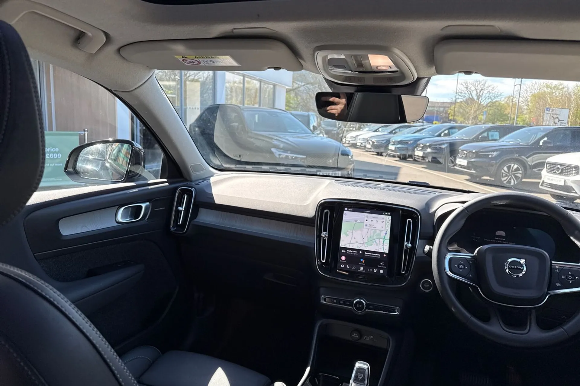 Volvo XC40 thumbnail image number 32