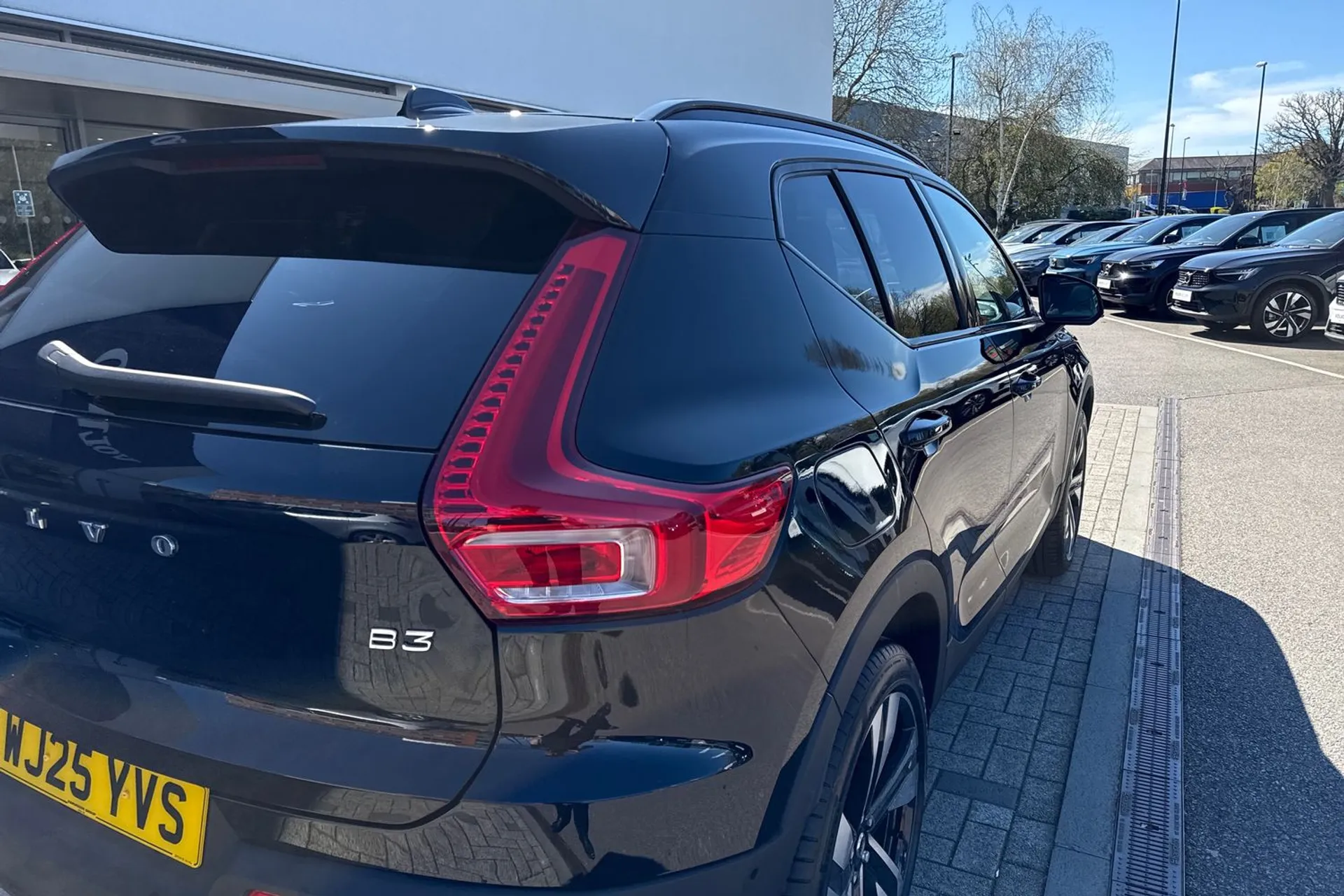 Volvo XC40 thumbnail image number 15