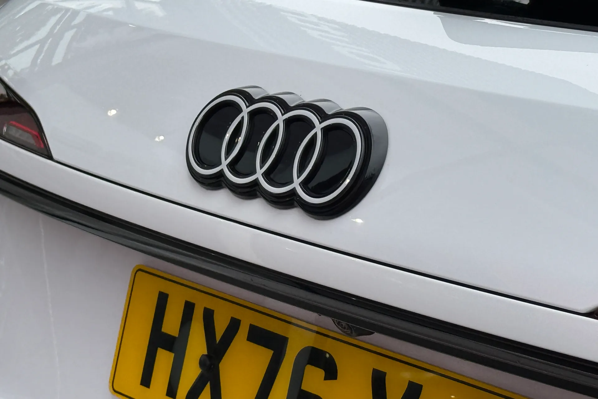 Audi Q3 thumbnail image number 30