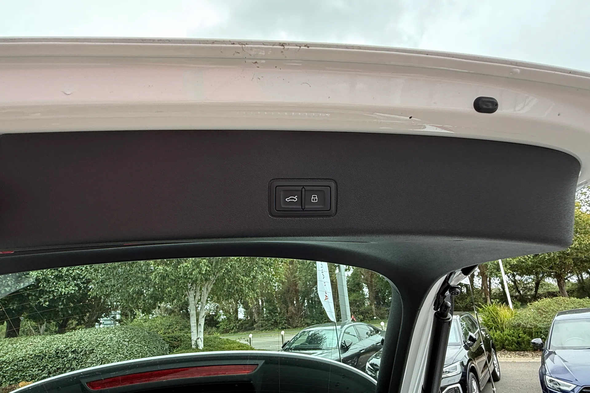 Audi Q3 thumbnail image number 35