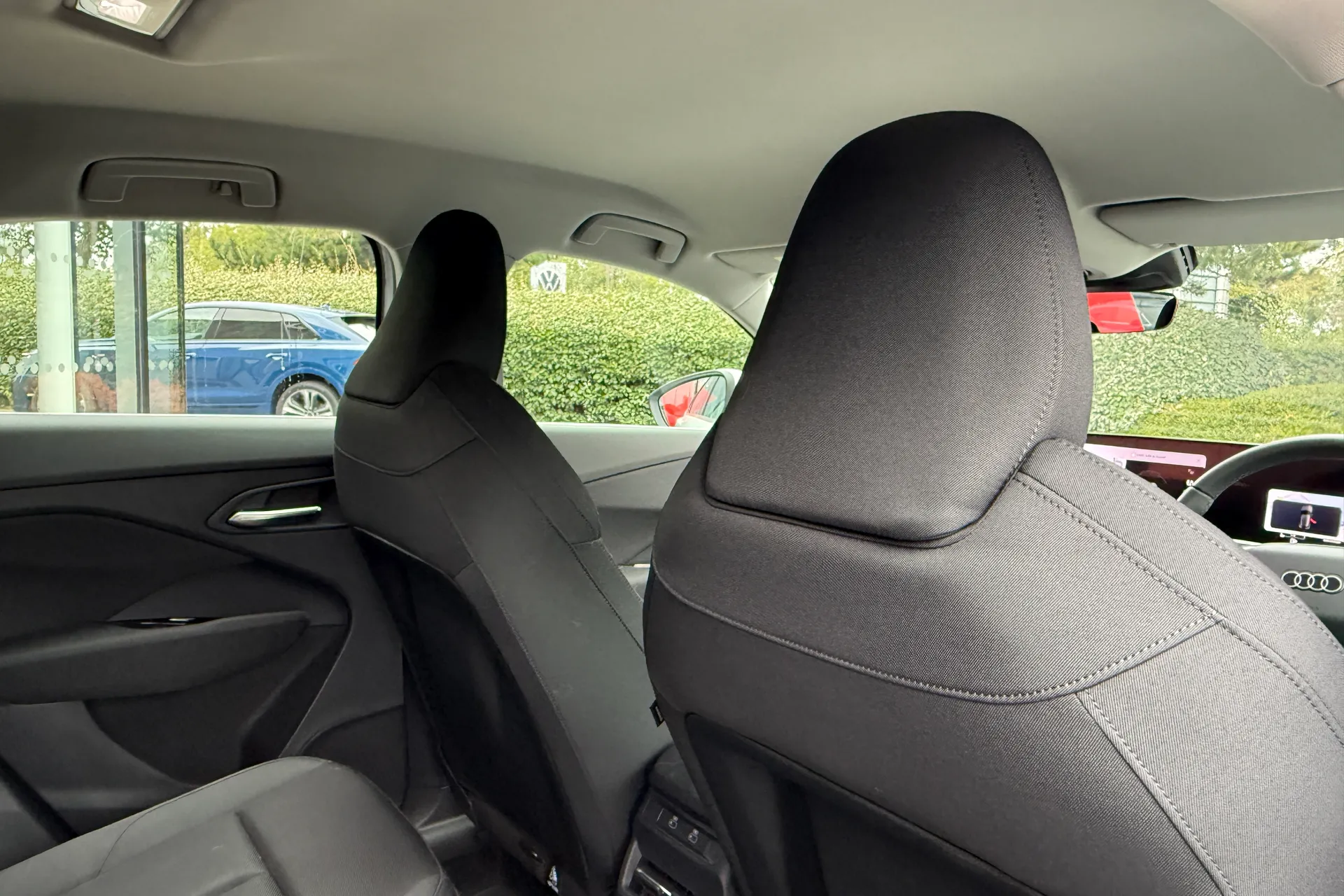 Audi Q3 thumbnail image number 32