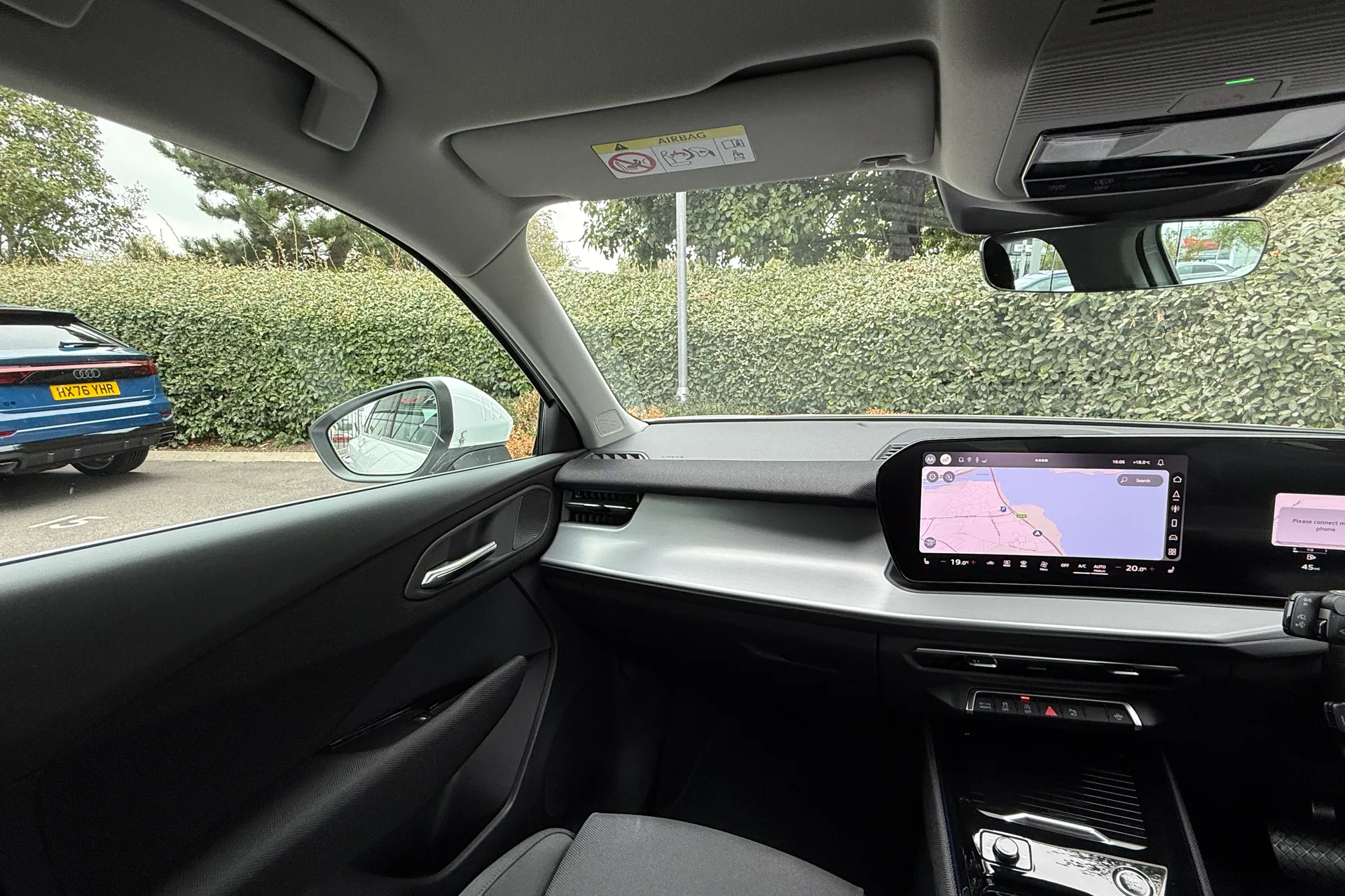 Audi Q3 thumbnail image number 44