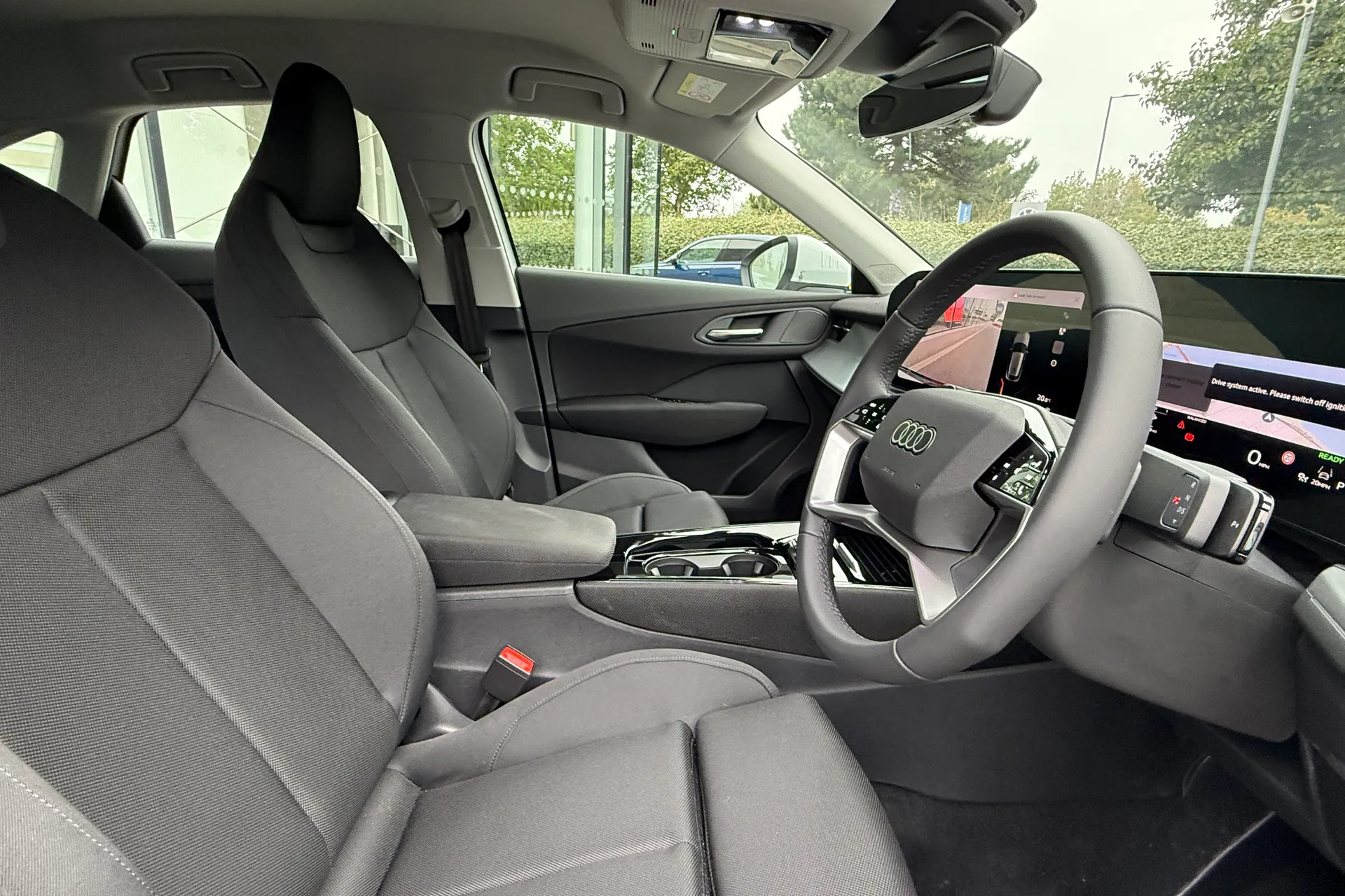 Audi Q3 thumbnail image number 22