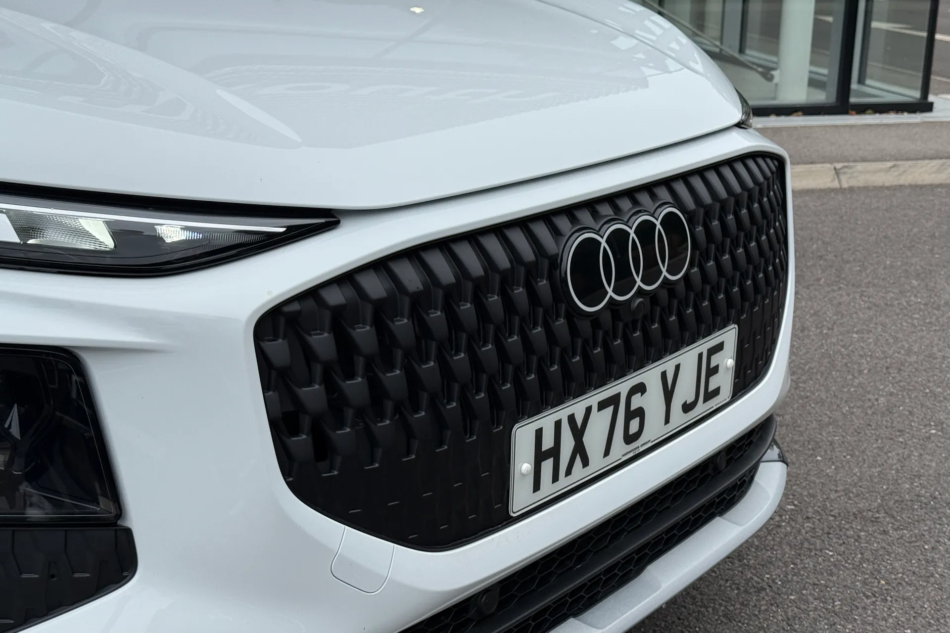Audi Q3 thumbnail image number 8