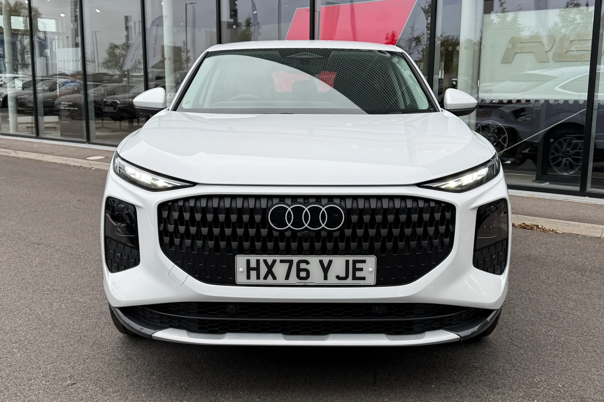 Audi Q3 thumbnail image number 6