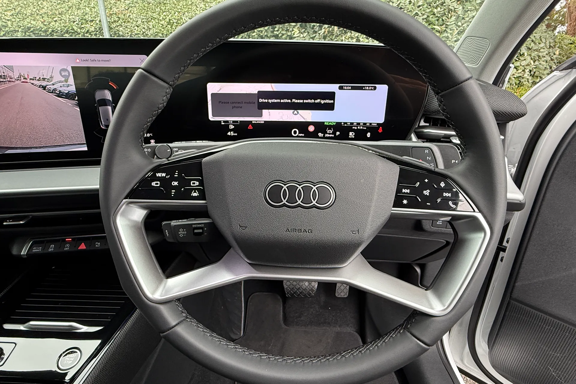 Audi Q3 thumbnail image number 16