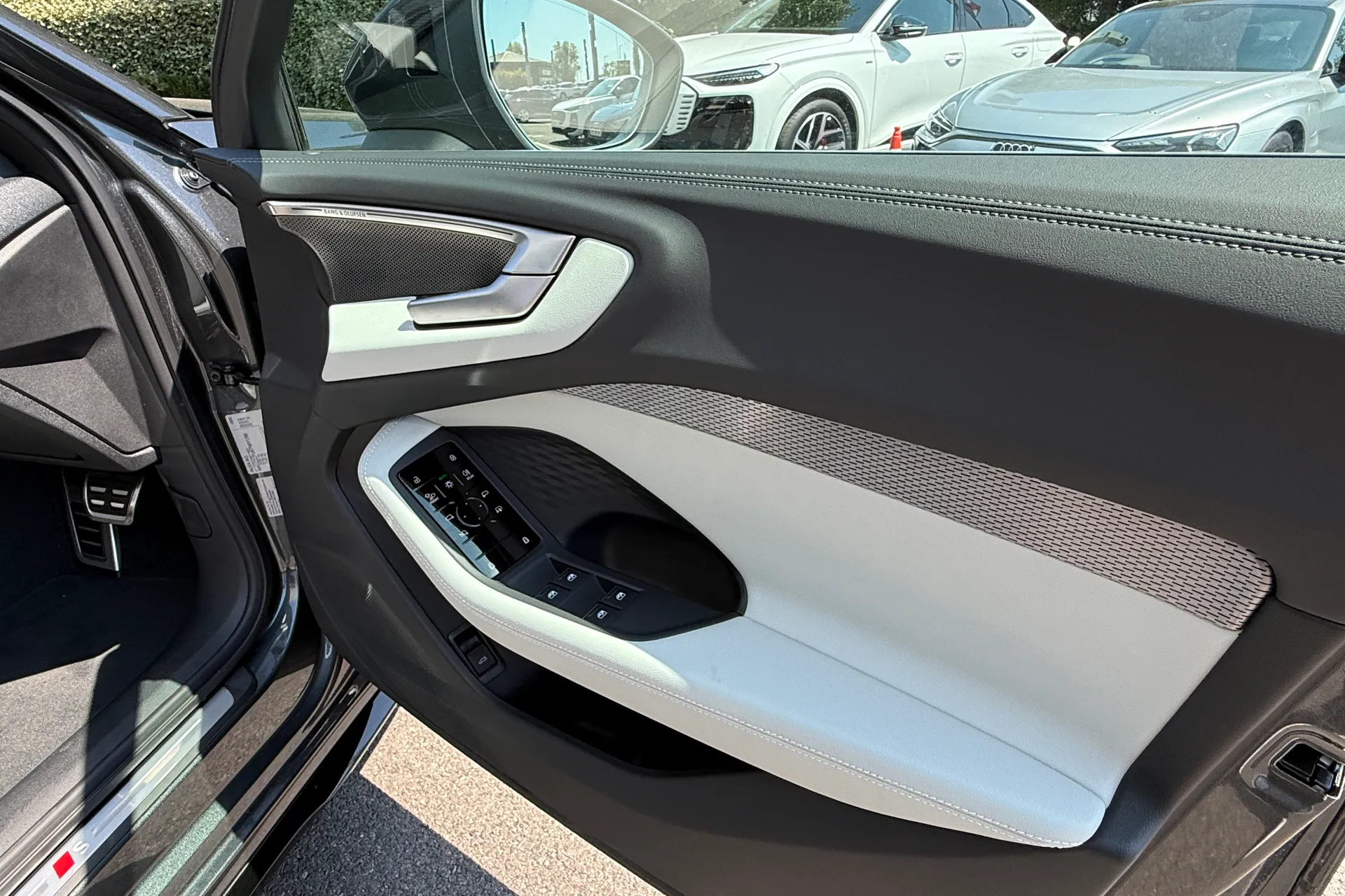 Audi A5 thumbnail image number 19