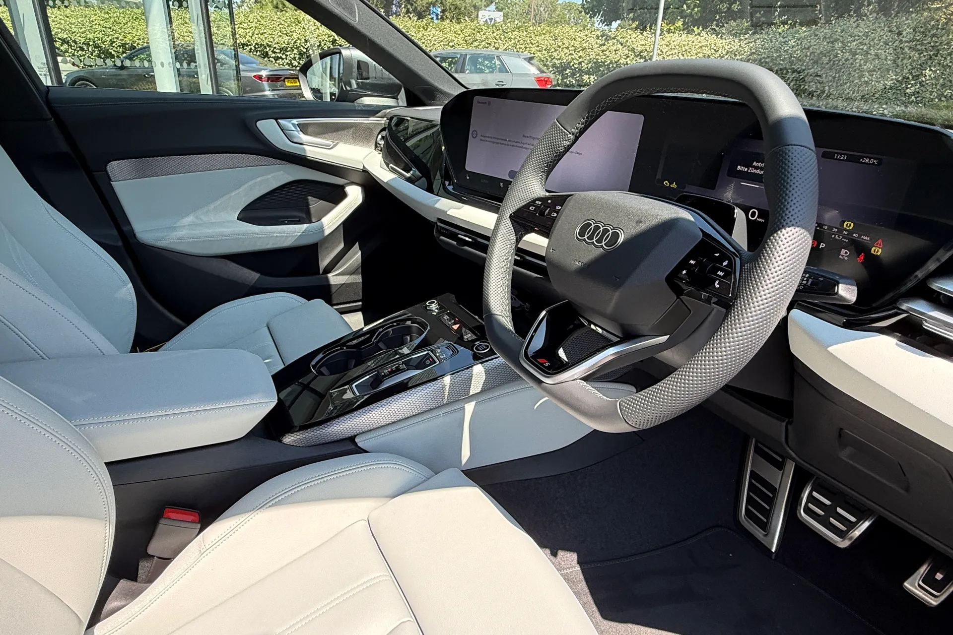 Audi A5 thumbnail image number 17