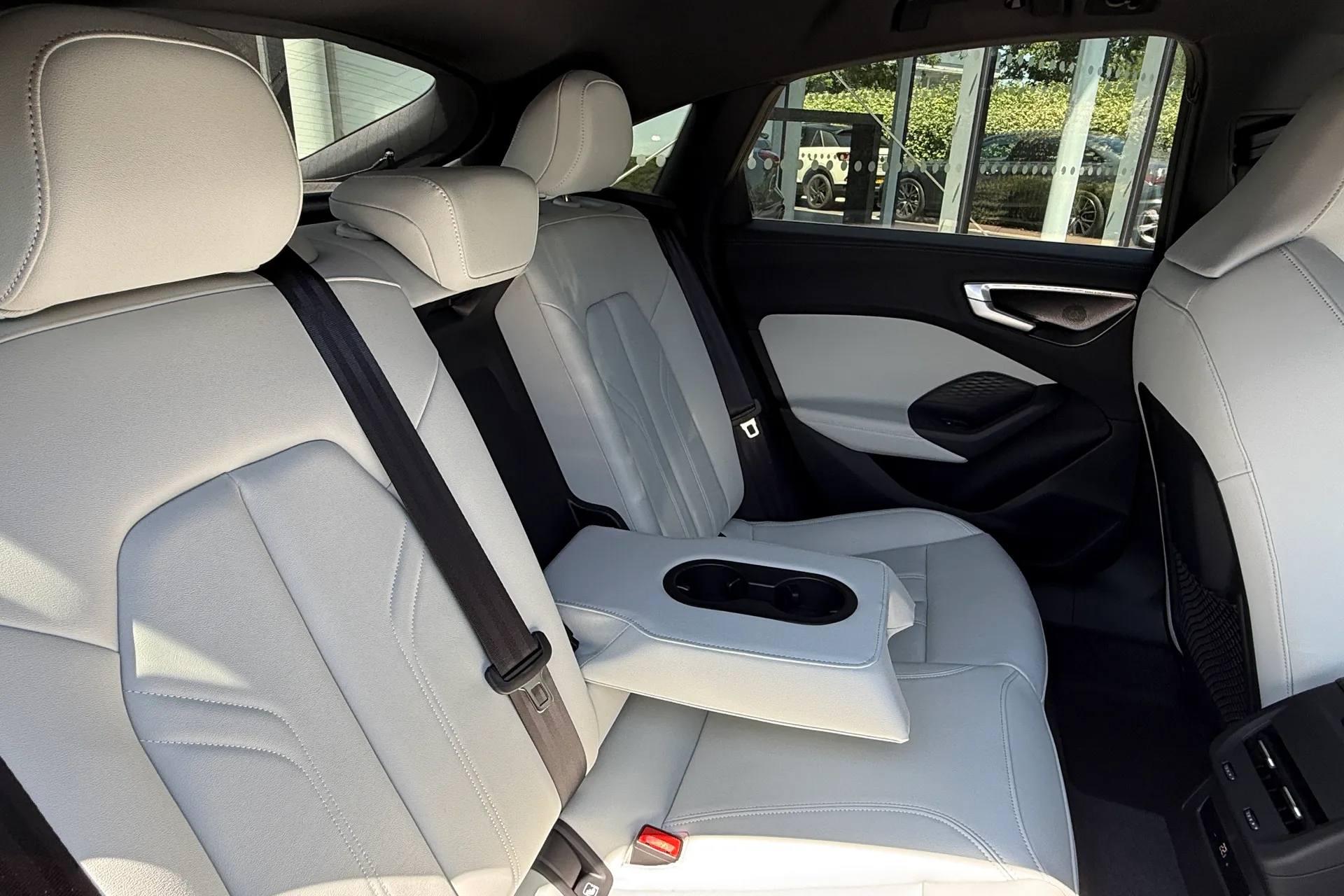 Audi A5 thumbnail image number 21
