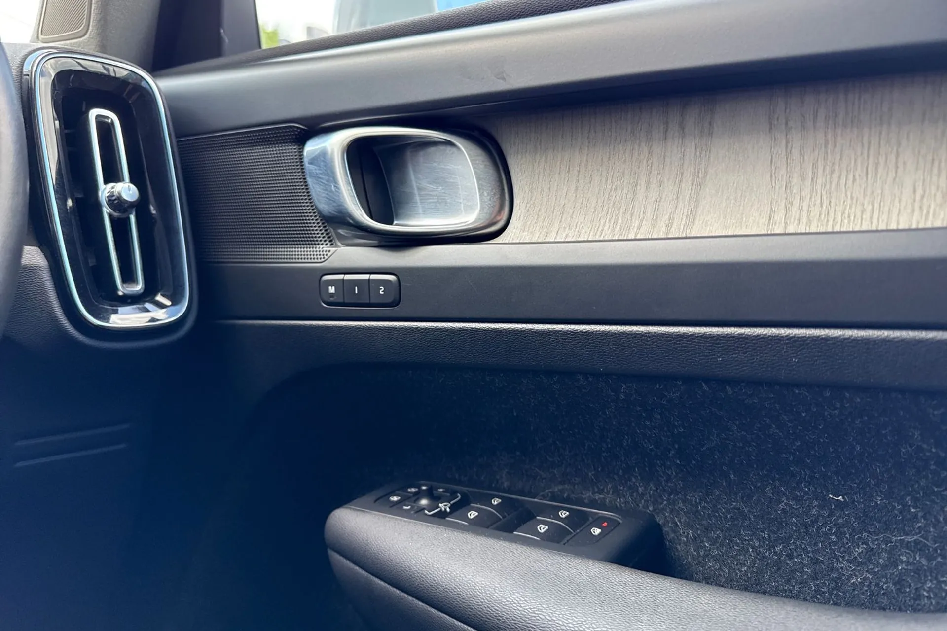 Volvo XC40 thumbnail image number 42