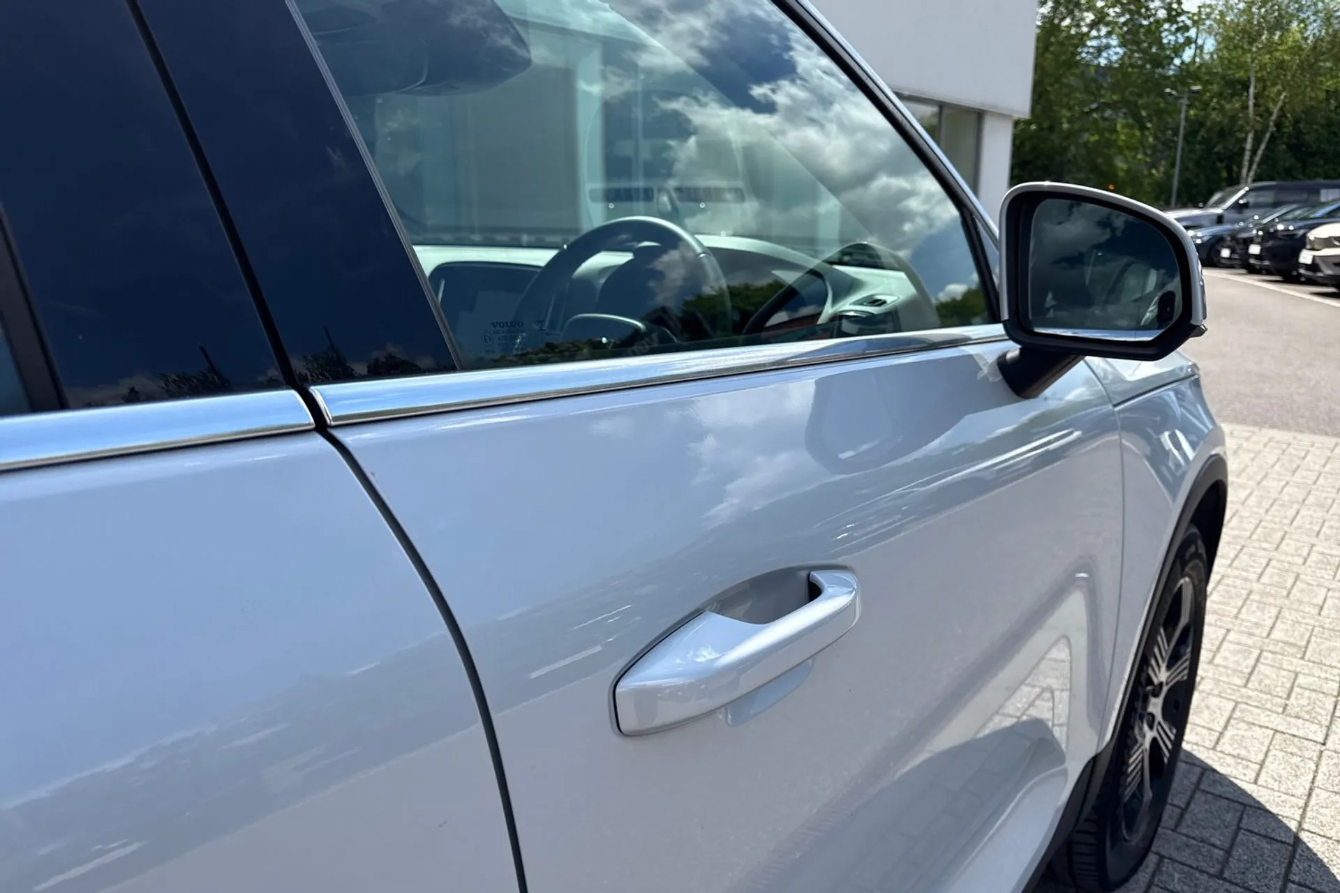 Volvo XC40 thumbnail image number 17