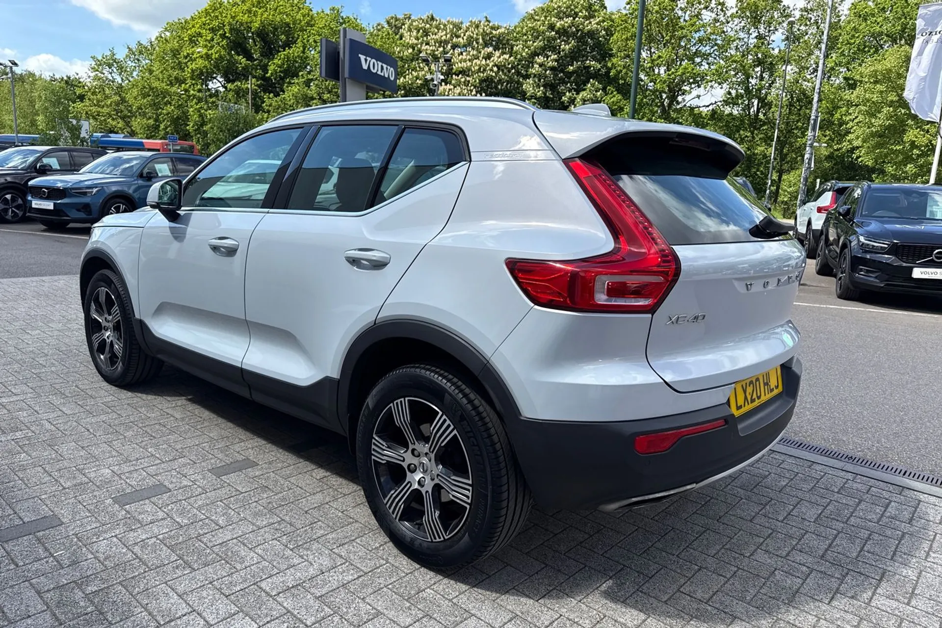 Volvo XC40 thumbnail image number 10