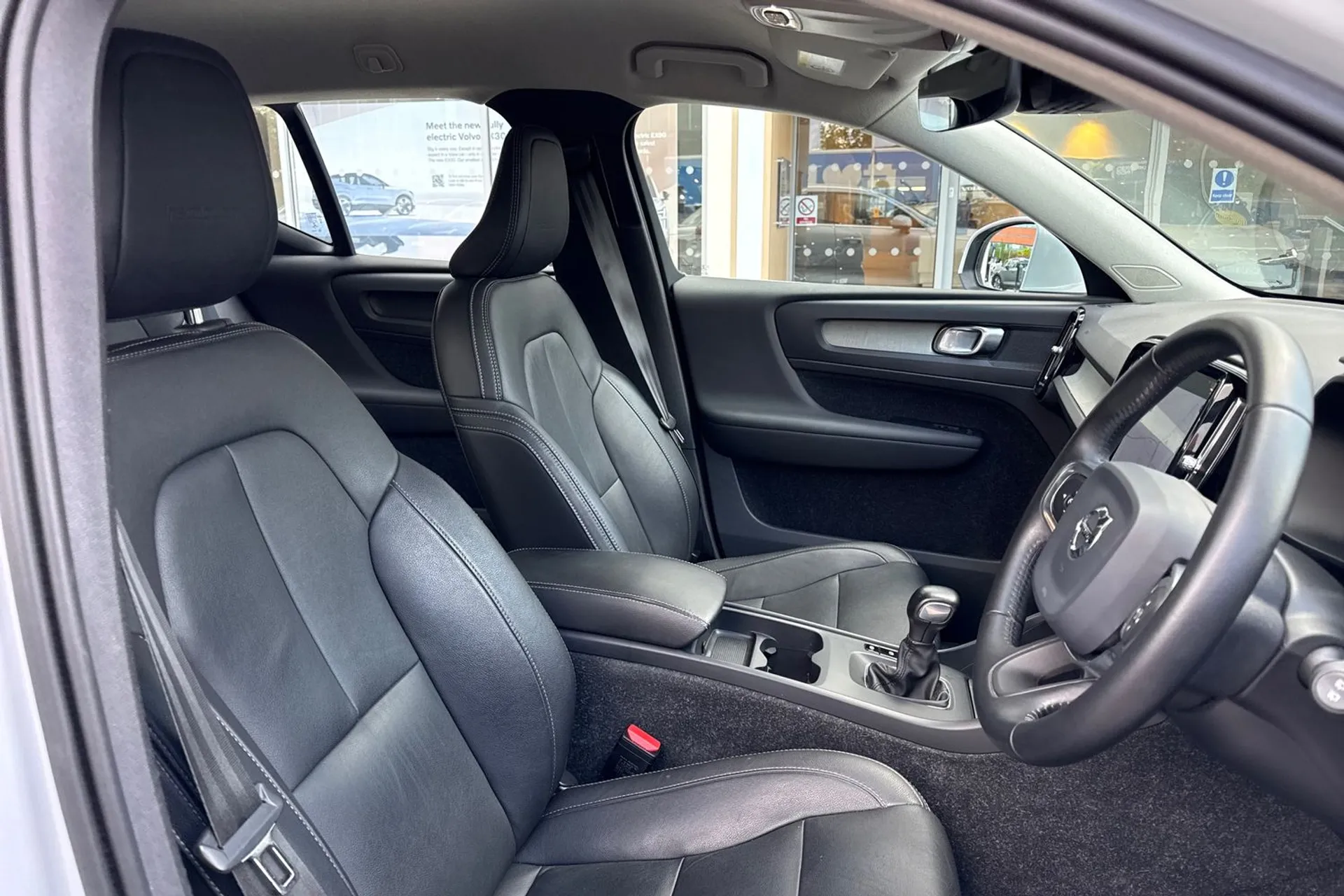 Volvo XC40 thumbnail image number 26