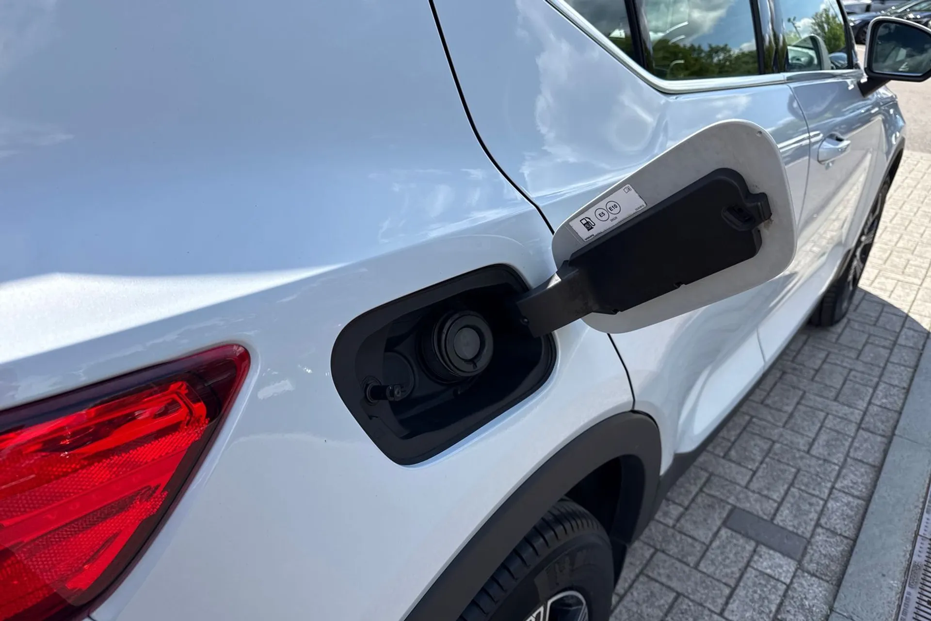 Volvo XC40 thumbnail image number 19