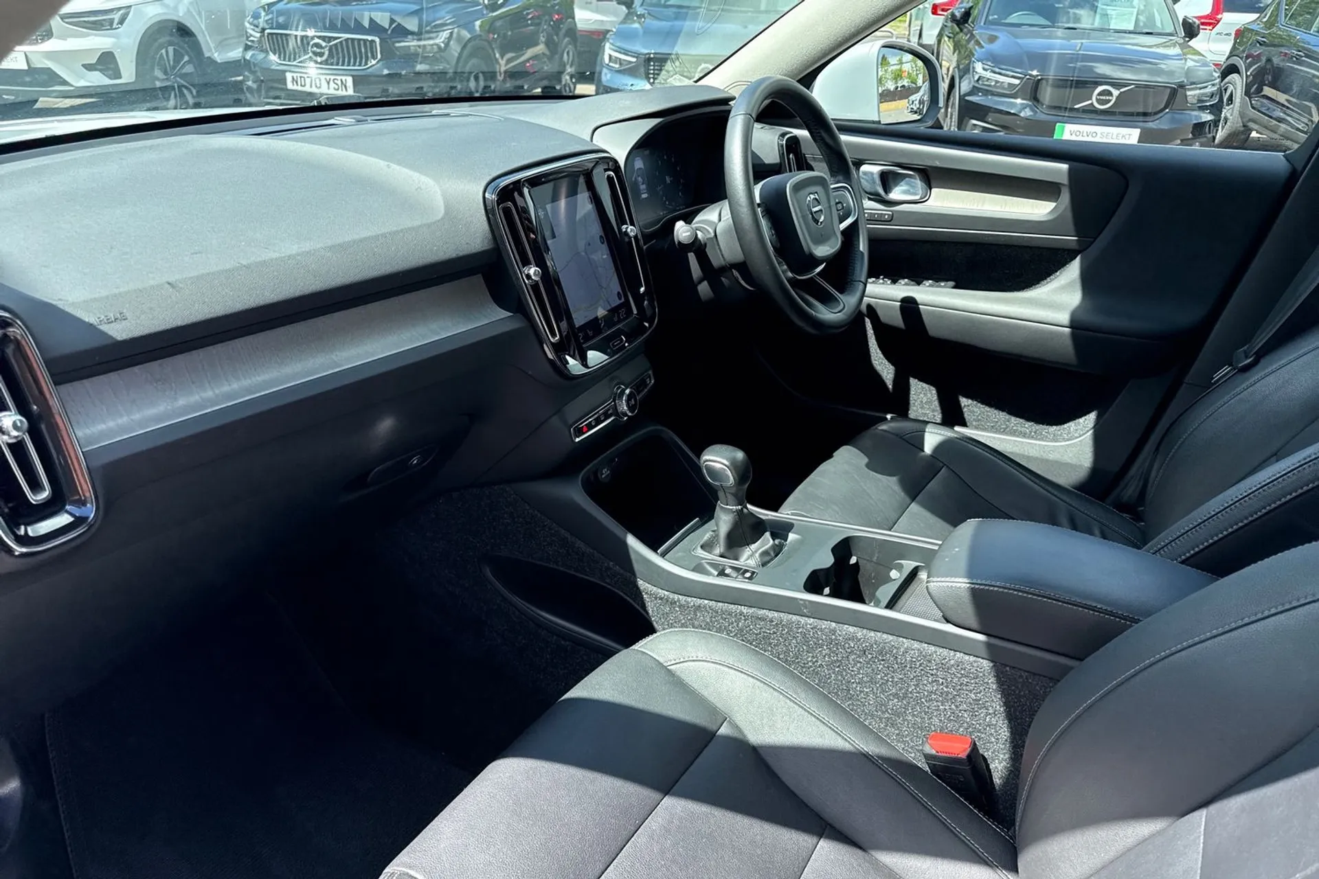 Volvo XC40 thumbnail image number 27