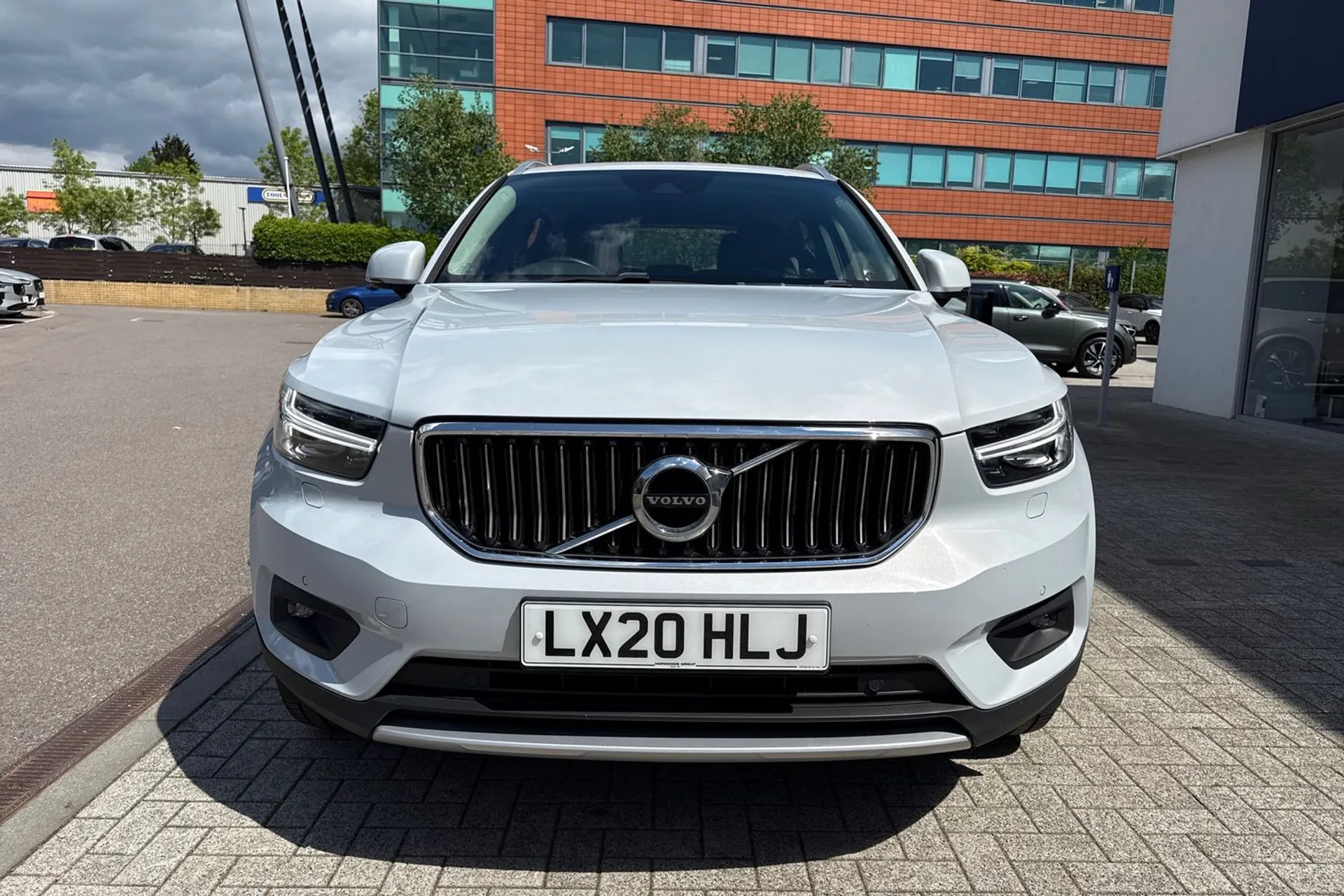 Volvo XC40 thumbnail image number 13