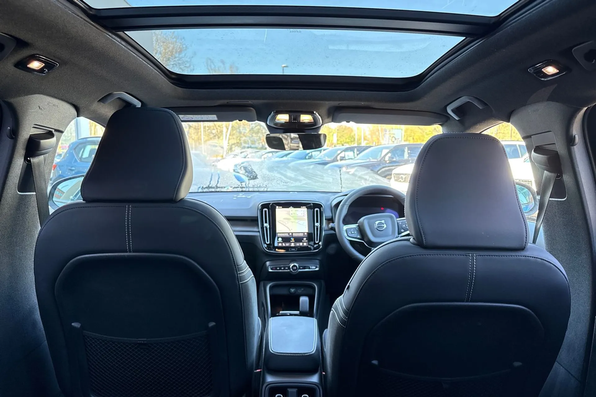 Volvo XC40 thumbnail image number 22