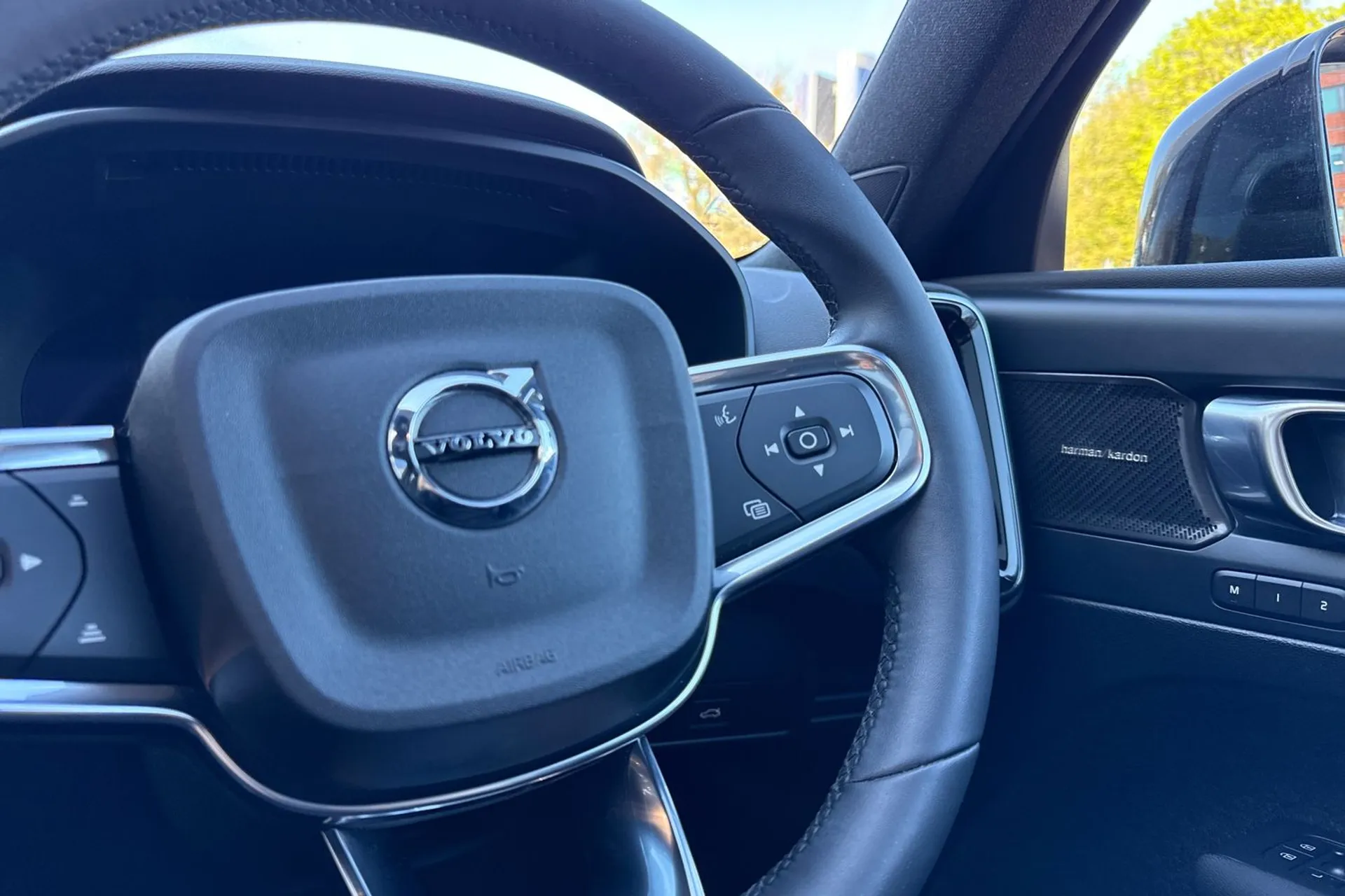 Volvo XC40 thumbnail image number 37