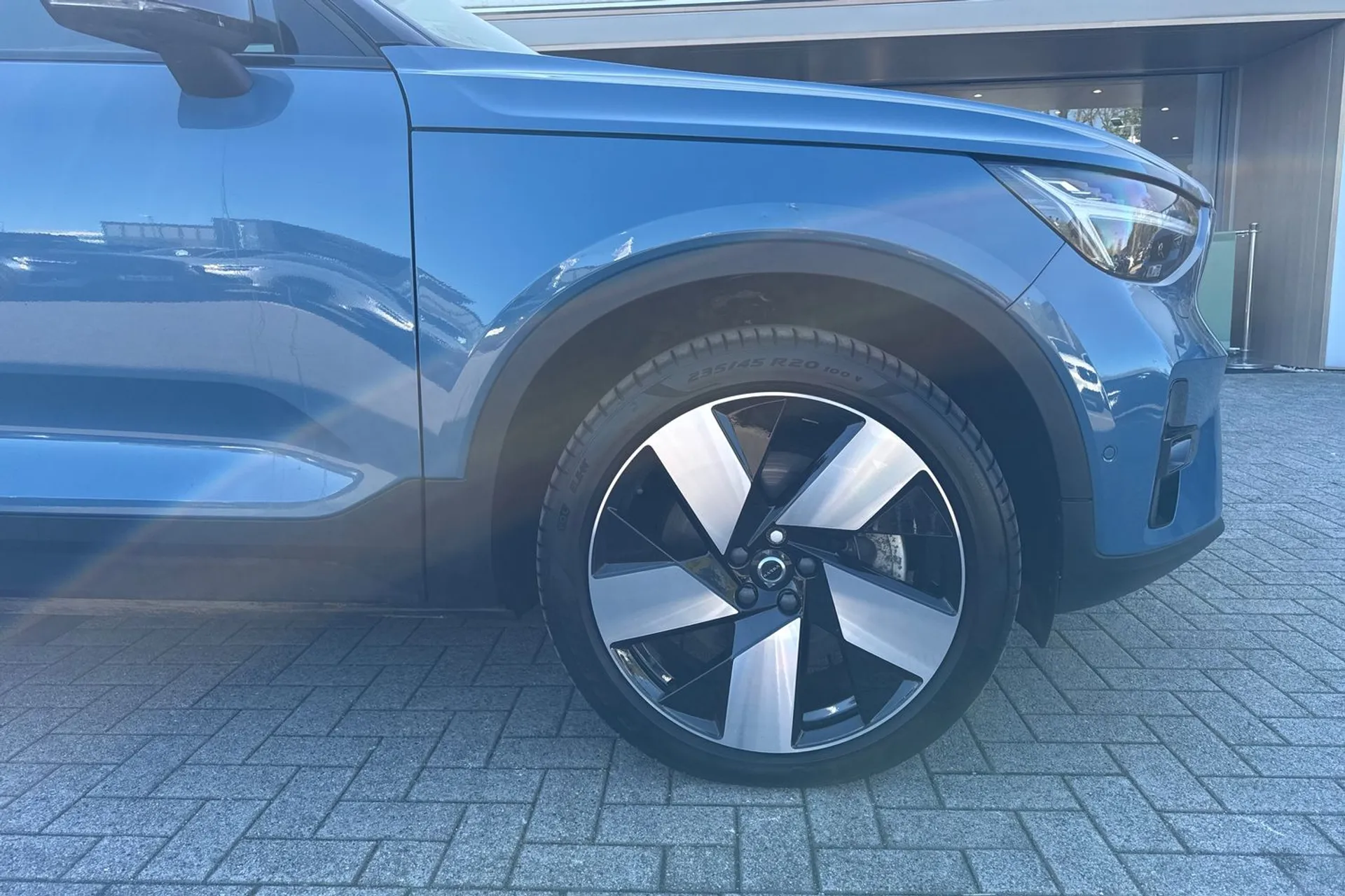 Volvo XC40 thumbnail image number 14