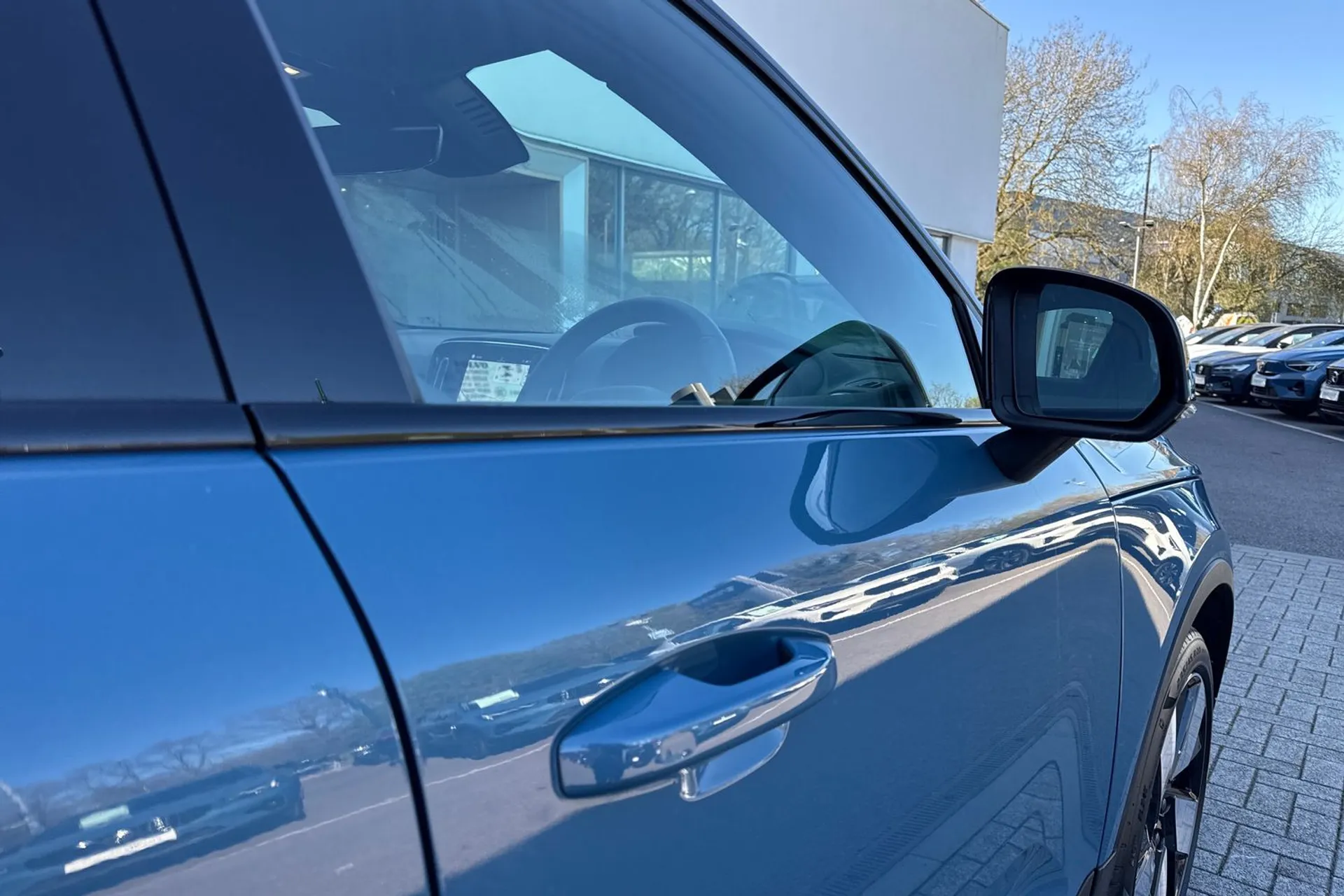 Volvo XC40 thumbnail image number 17