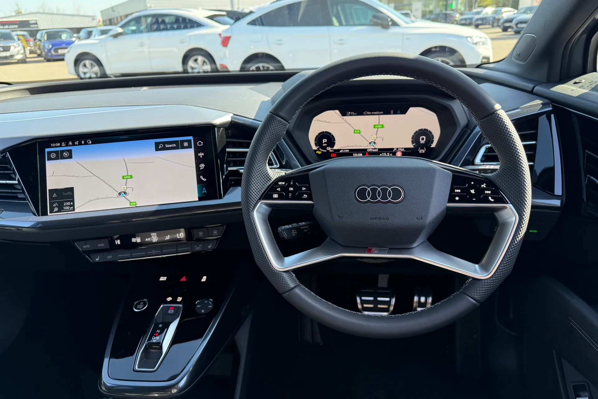 Audi Q4 thumbnail image number 6